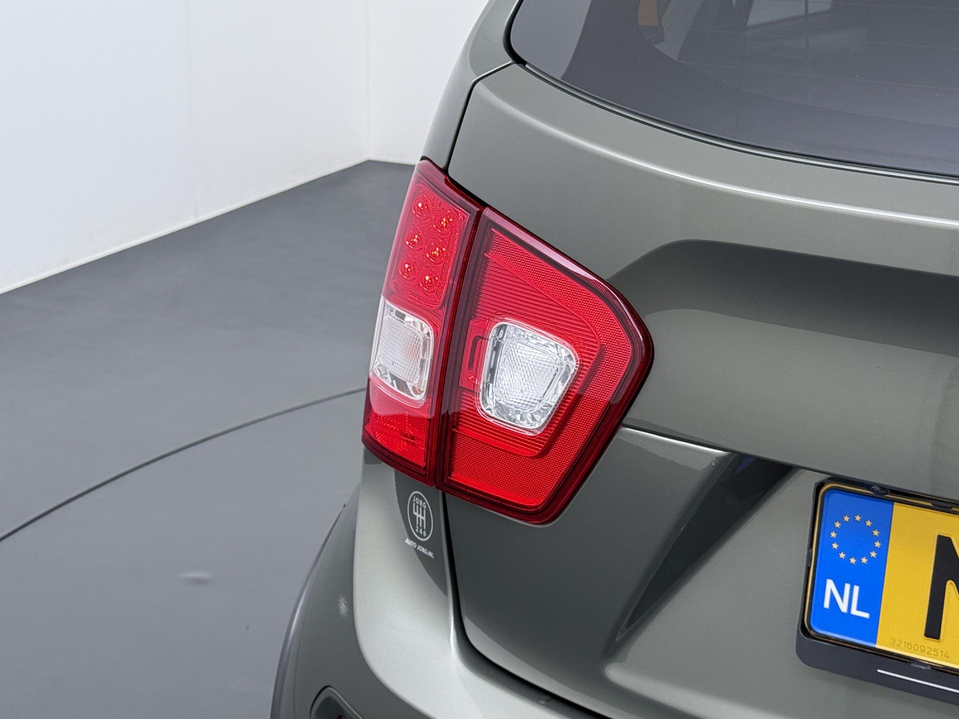 Suzuki Ignis 1.2 Smart Hybrid Allgrip Style 4