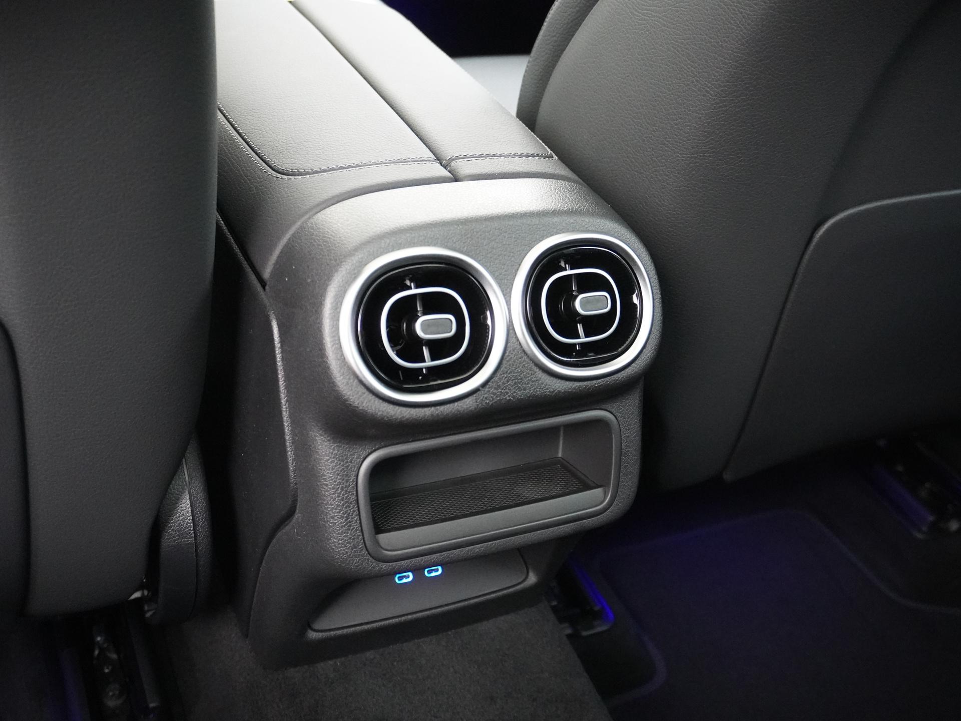 Mercedes-Benz GLC 300e 4MATIC Sport Edition 26