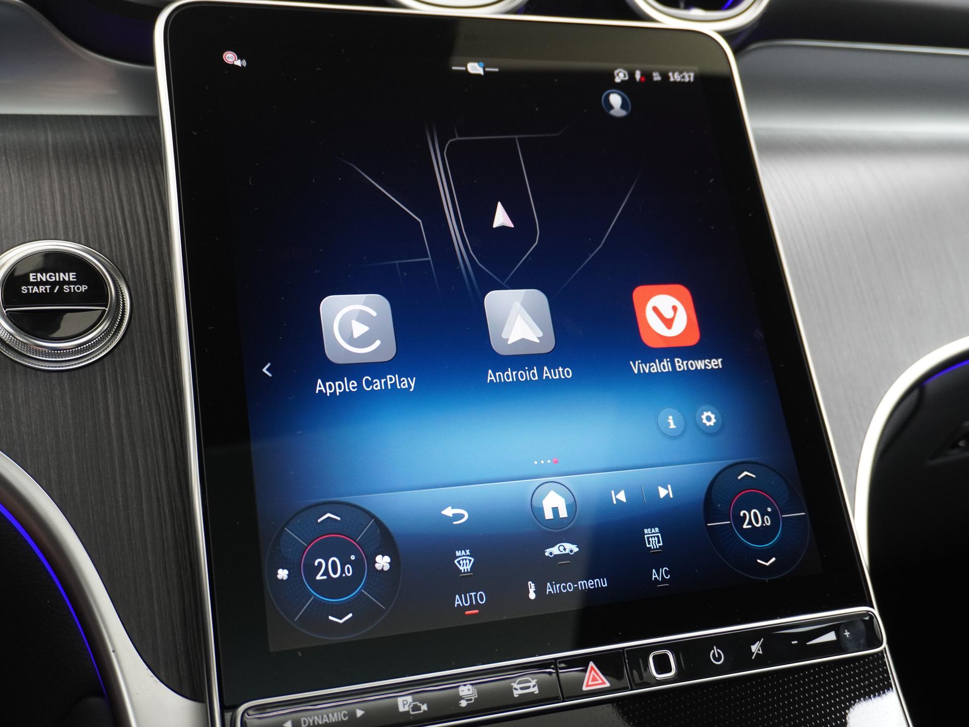 Mercedes-Benz GLC 300e 4MATIC Sport Edition 42