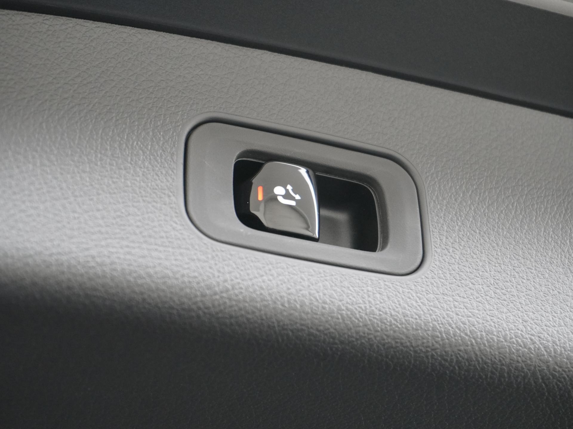 Mercedes-Benz GLC 300e 4MATIC Sport Edition 14