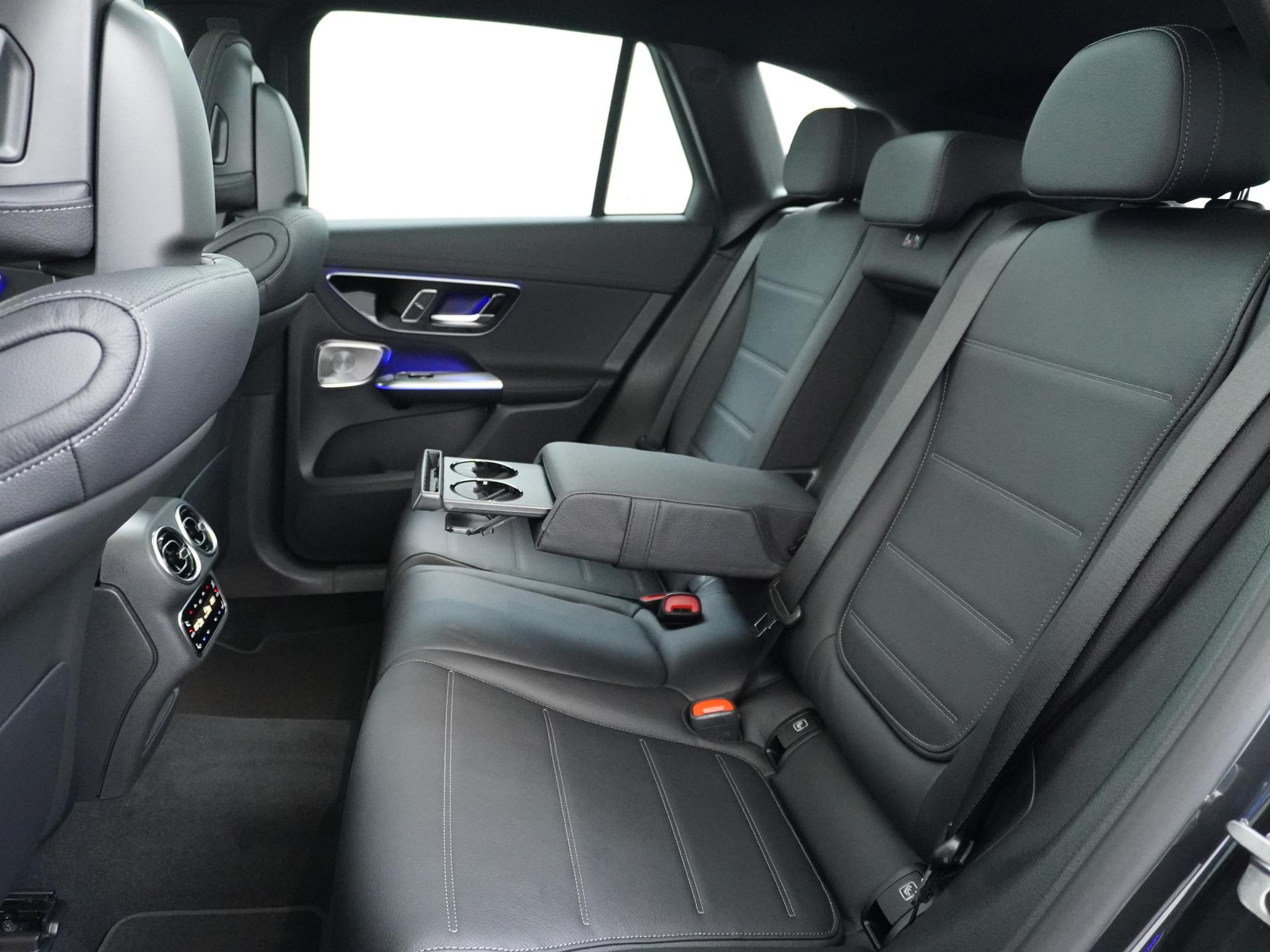 Mercedes-Benz GLC 300e 4MATIC Sport Edition 27