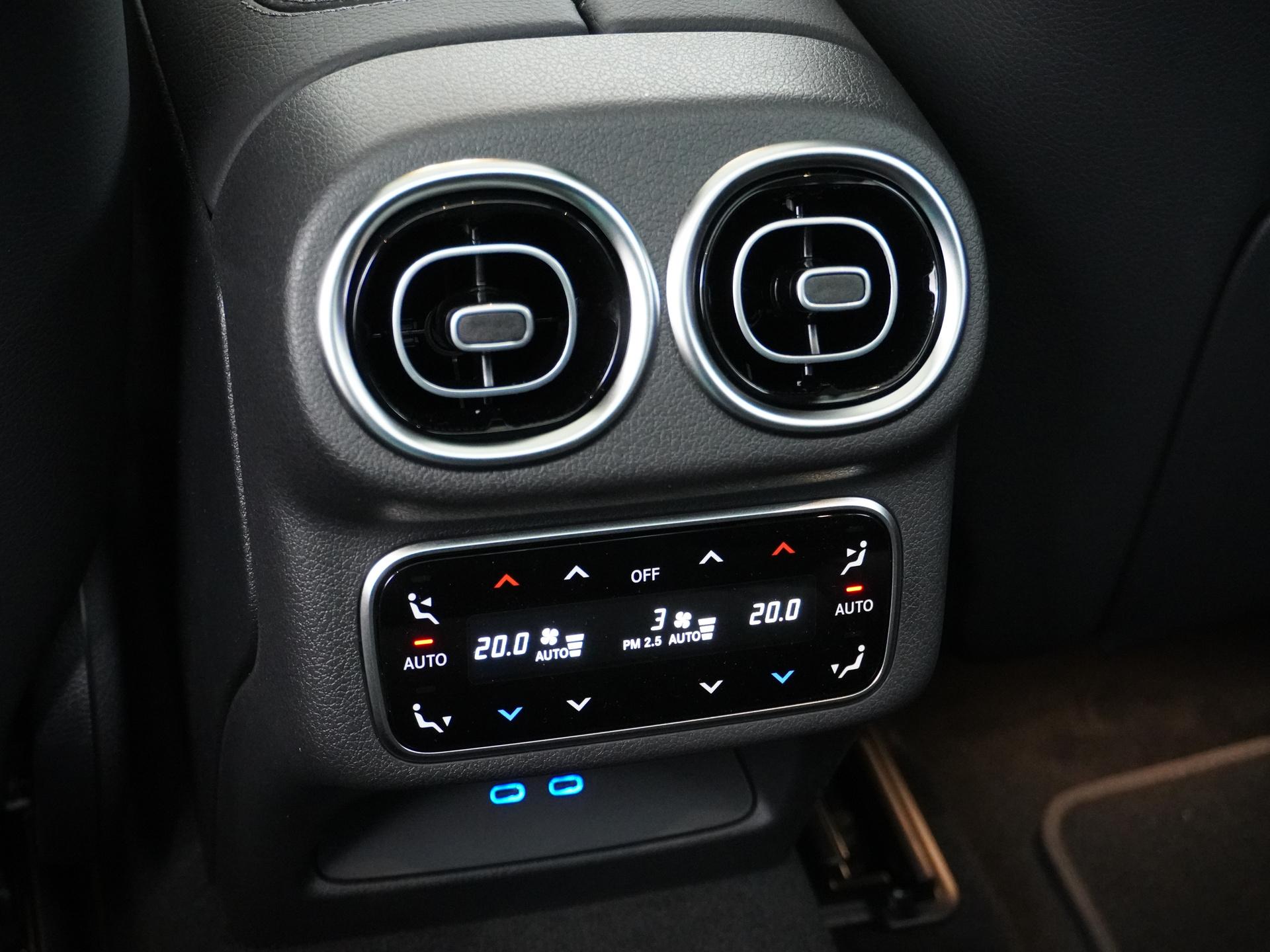 Mercedes-Benz GLC 300e 4MATIC Sport Edition 28