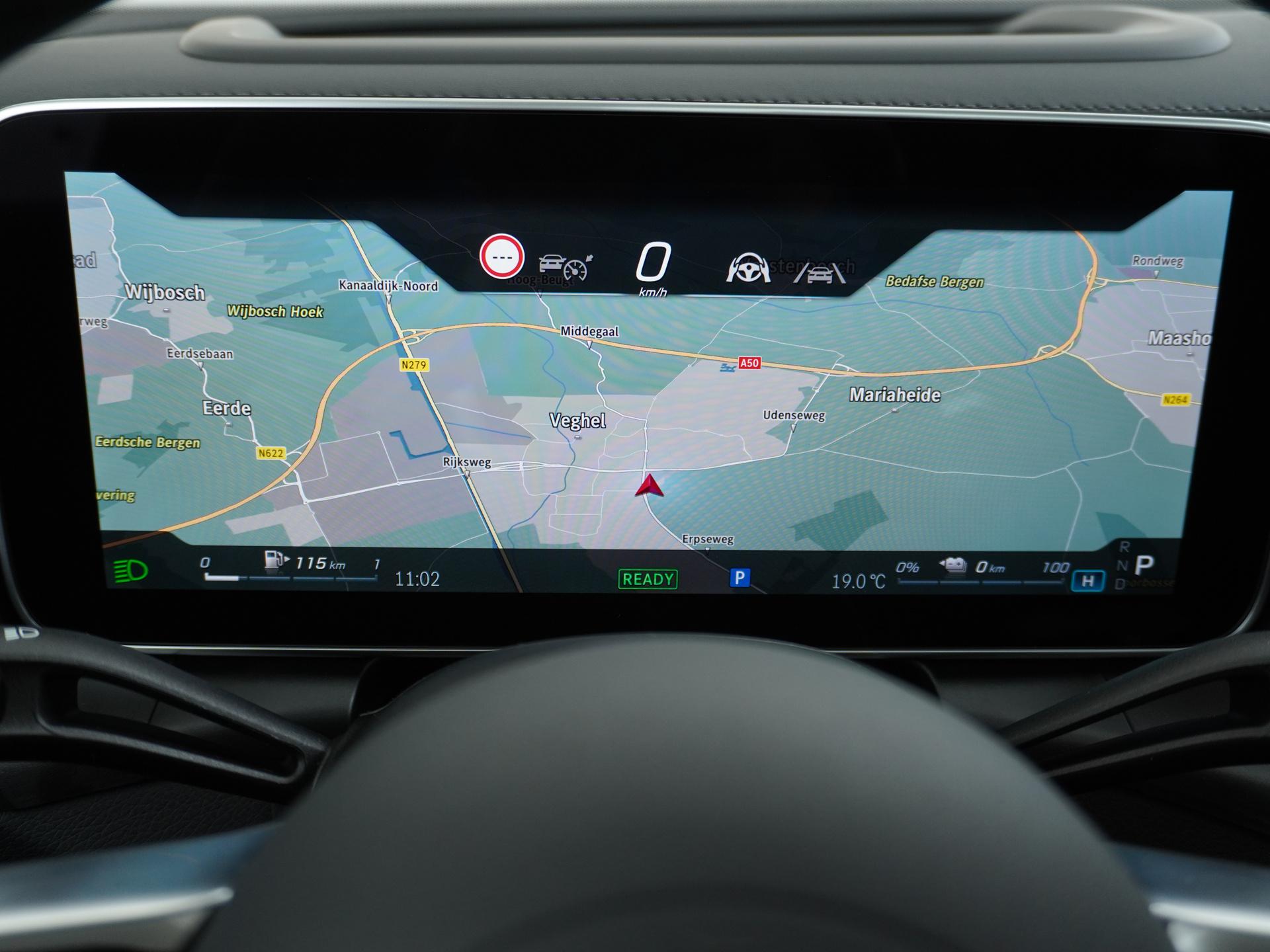 Mercedes-Benz GLC 300e 4MATIC Sport Edition 37