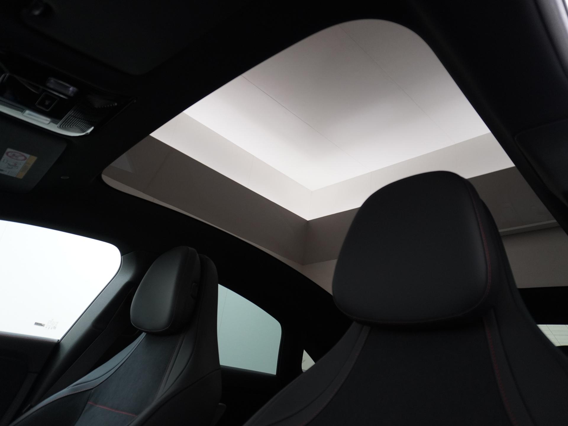 Mercedes-Benz CLA-Klasse 250+ Launch Edition 85 kWh Accu 20