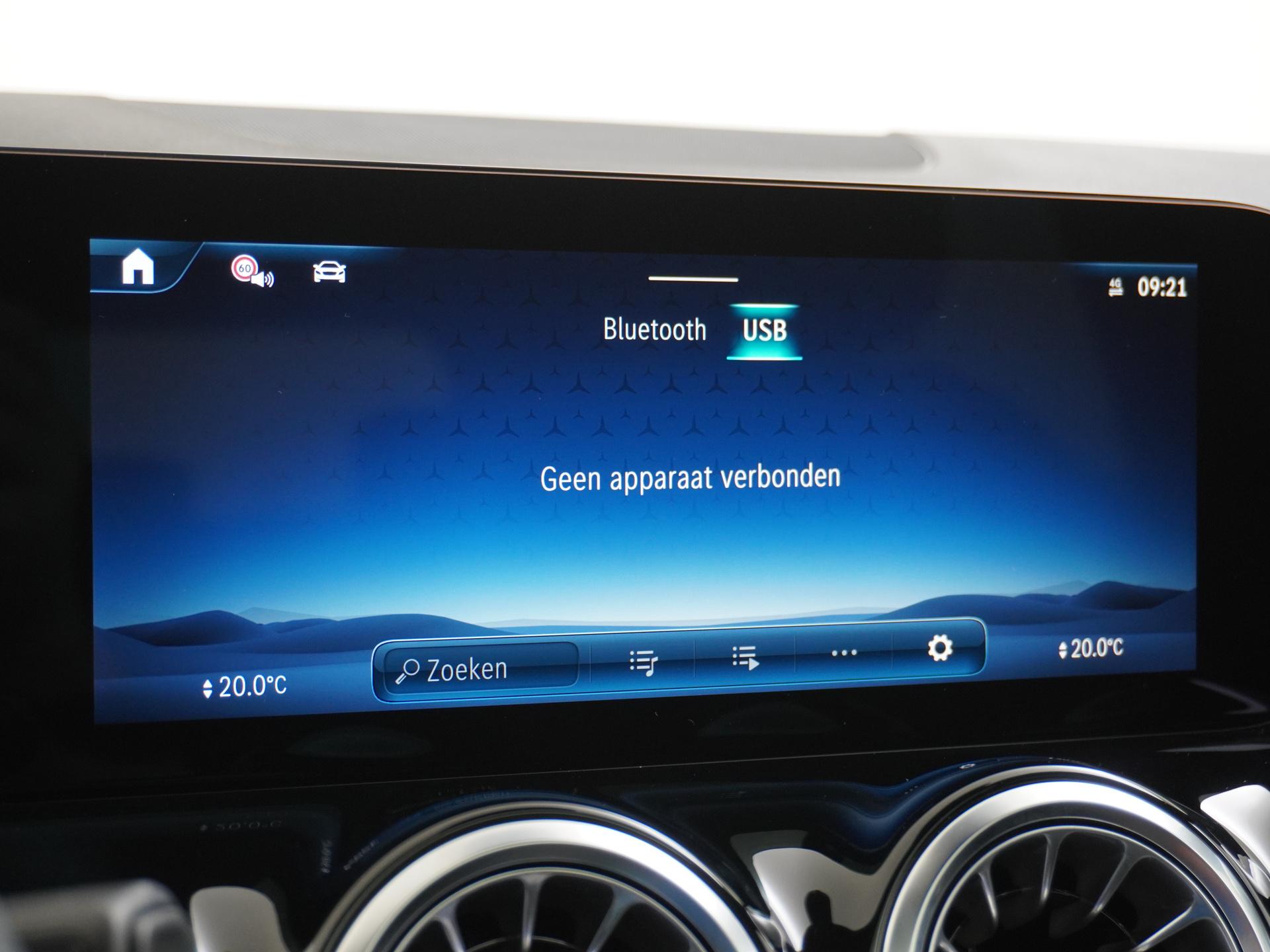 Mercedes-Benz GLA 180 Business Solution AMG 45