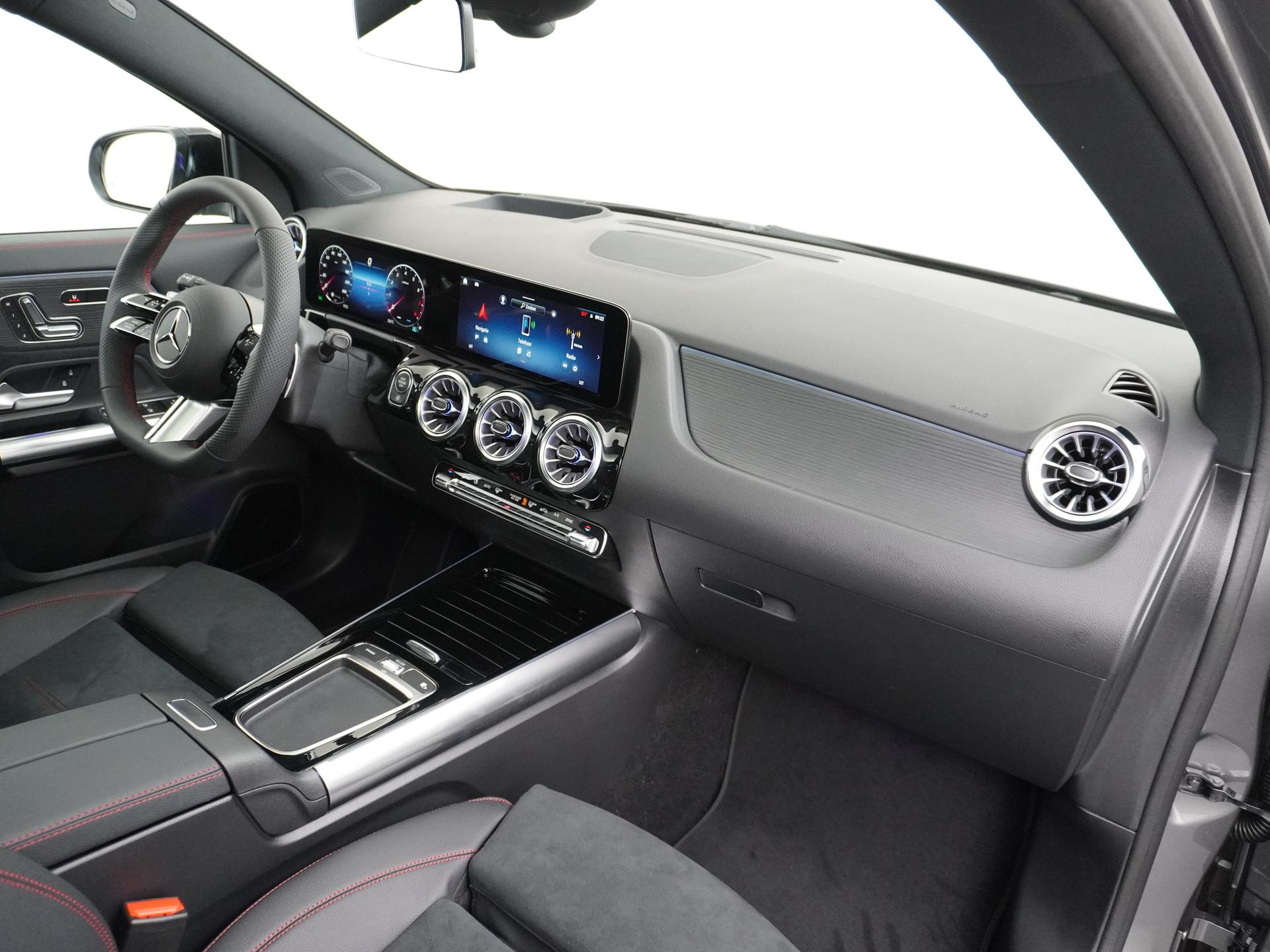 Mercedes-Benz GLA 180 Business Solution AMG 50