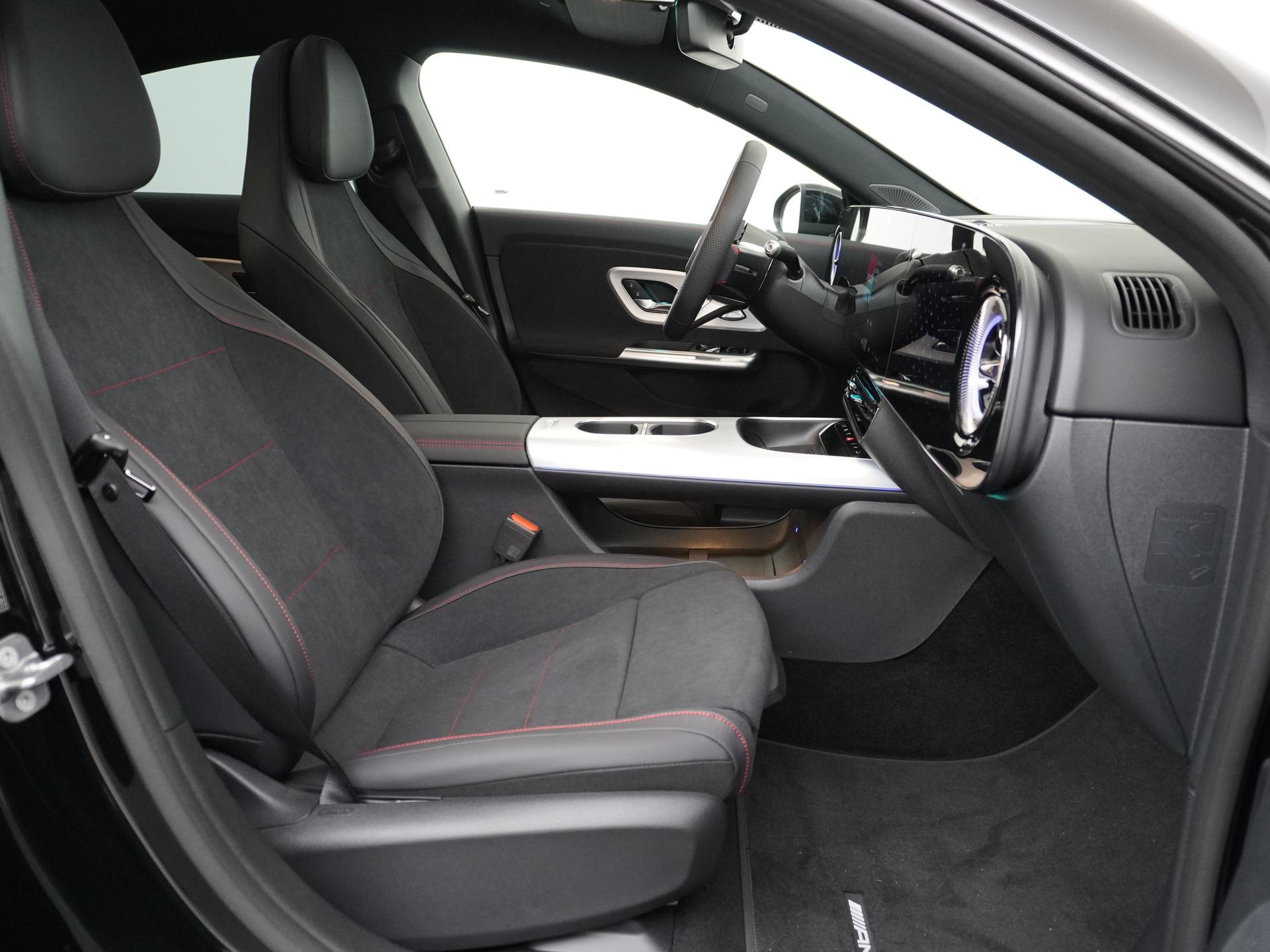 Mercedes-Benz CLA-Klasse 250+ Launch Edition 85 kWh Accu 42