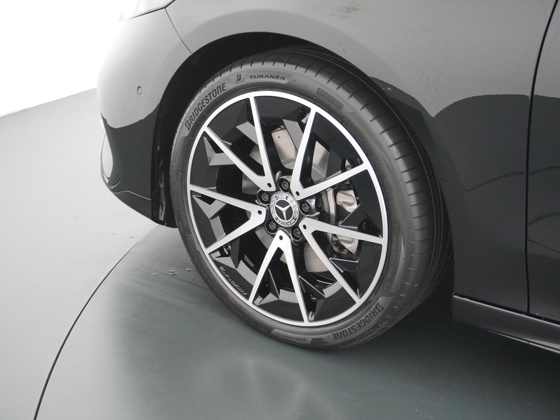 Mercedes-Benz CLA-Klasse 250+ Launch Edition 85 kWh Accu 13