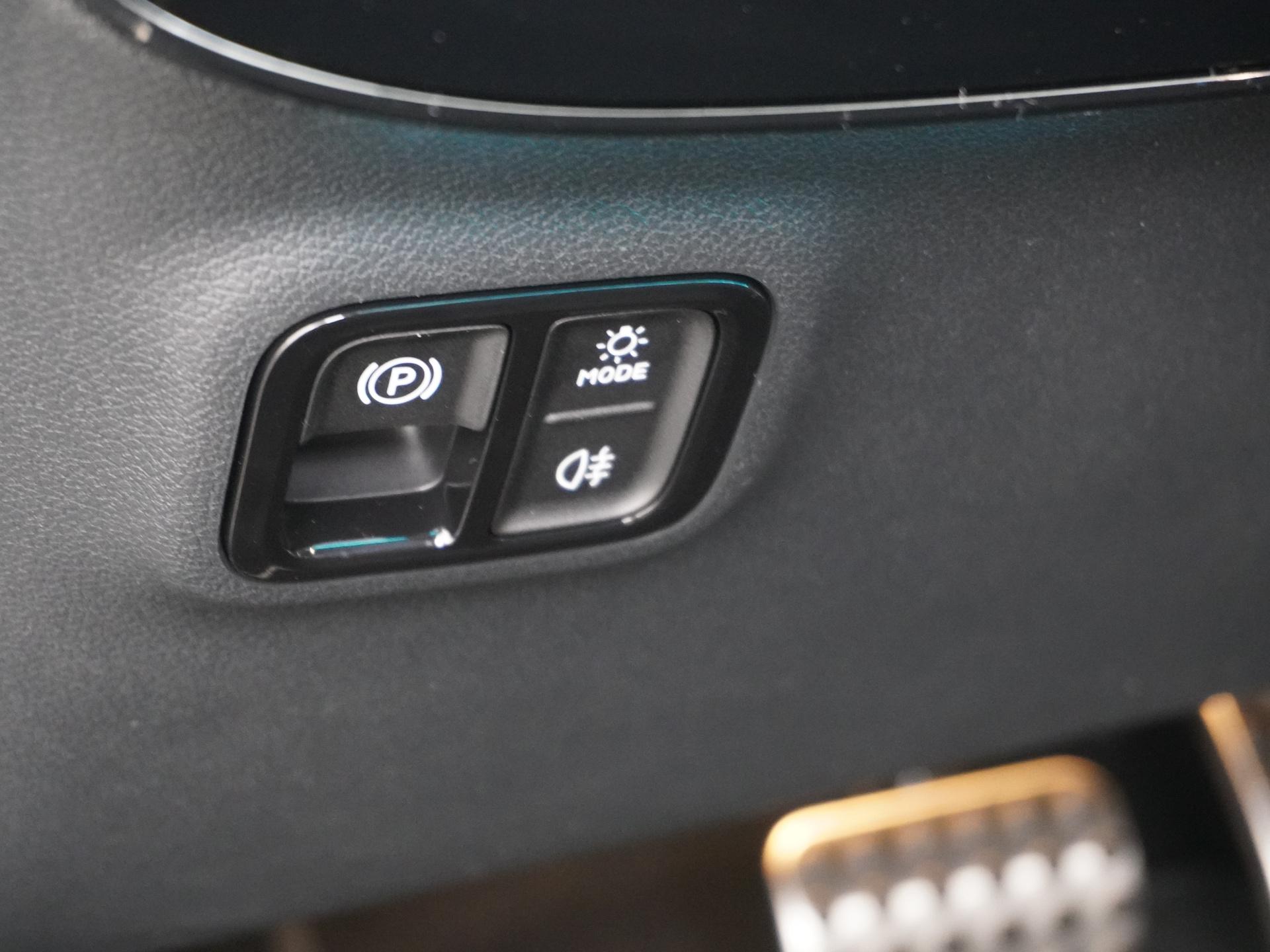 Mercedes-Benz CLA-Klasse 250+ Launch Edition 85 kWh Accu 19