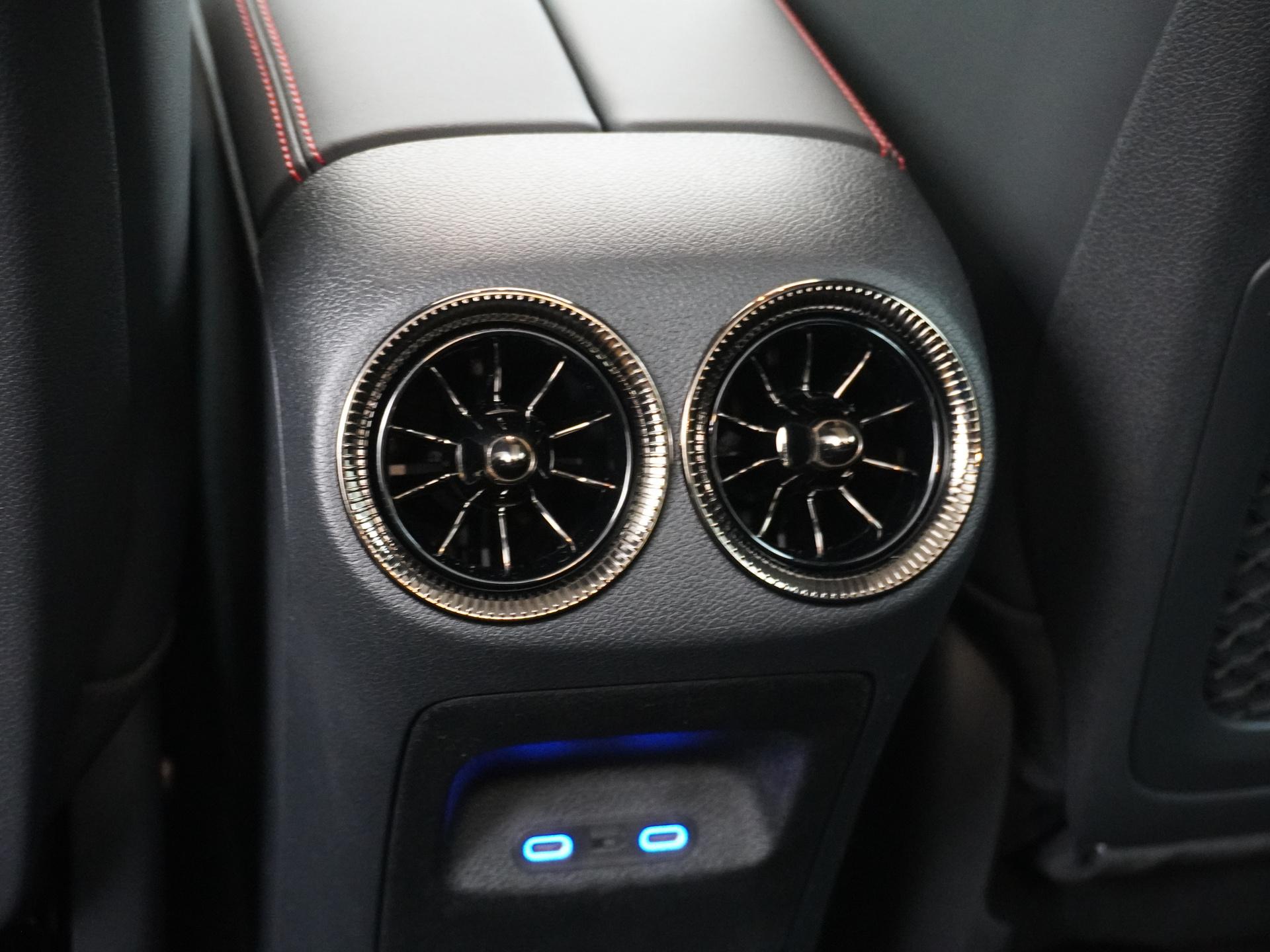 Mercedes-Benz CLA-Klasse 250+ Launch Edition 85 kWh Accu 23