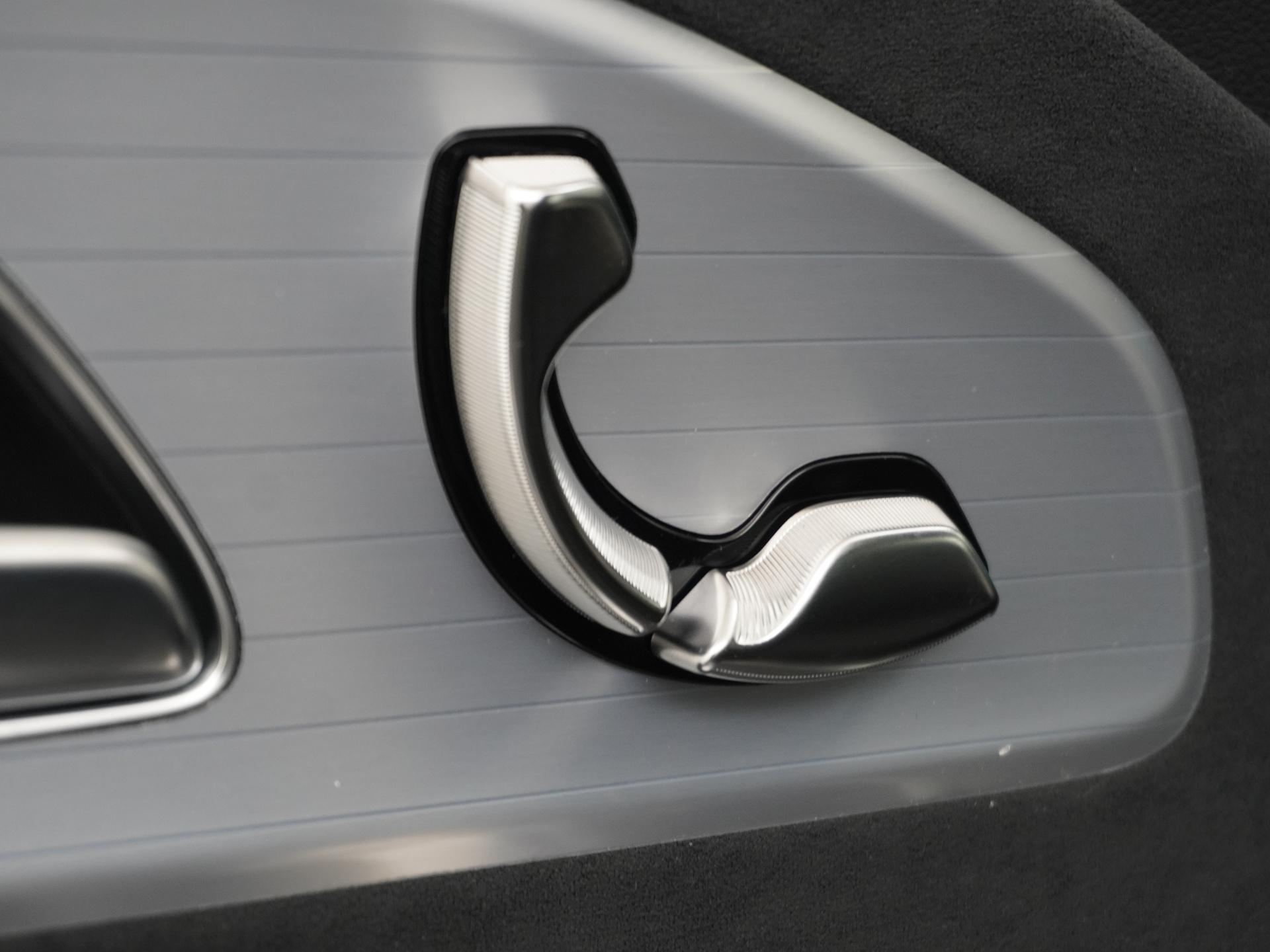 Mercedes-Benz CLA-Klasse 250+ Launch Edition 85 kWh Accu 21