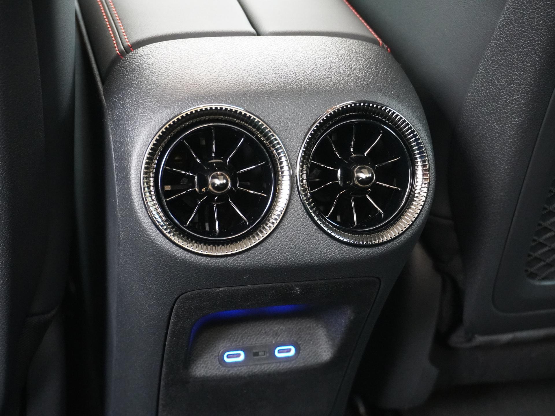 Mercedes-Benz CLA-Klasse 250+ Launch Edition 85 kWh Accu 26