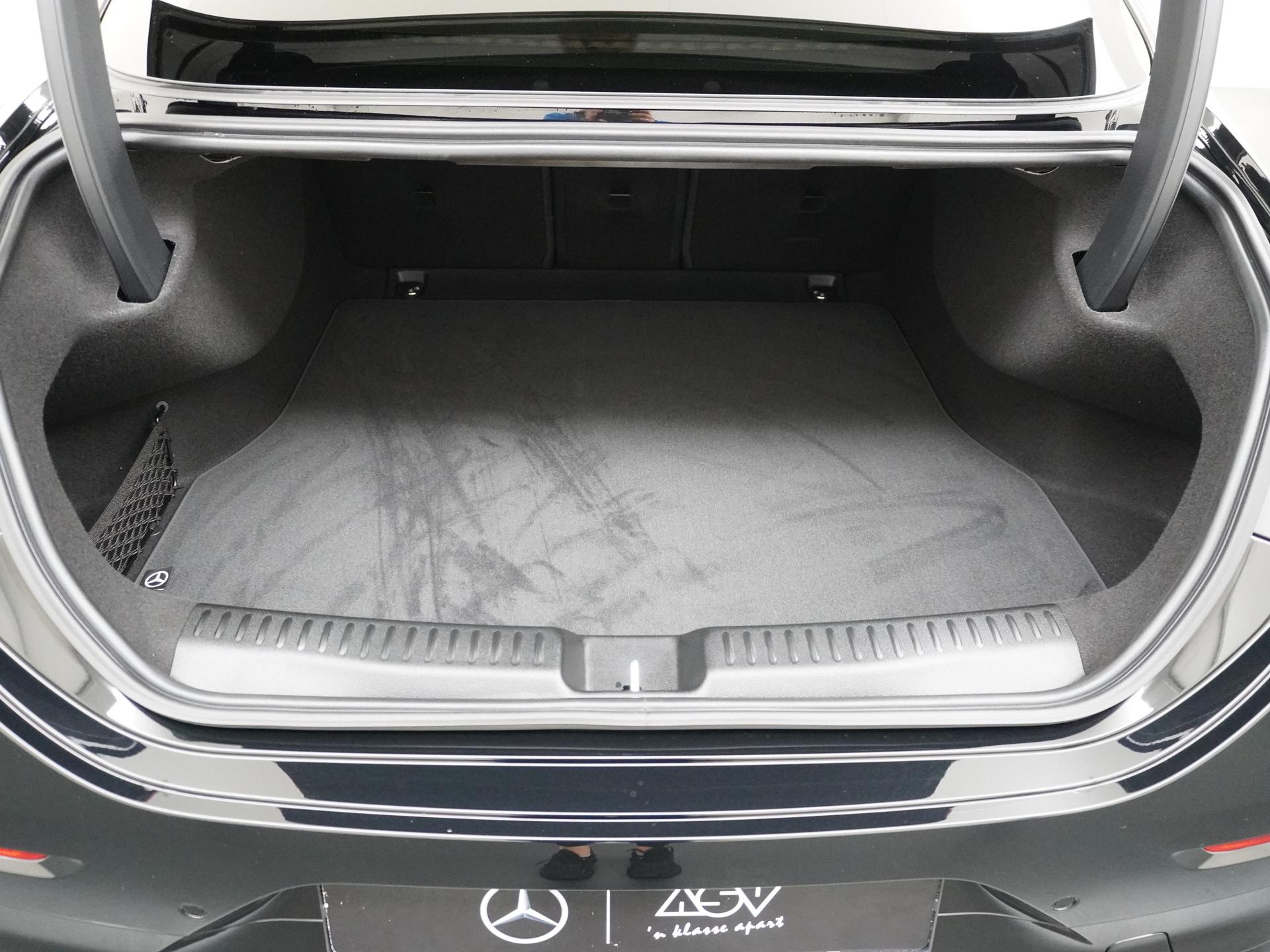 Mercedes-Benz CLA-Klasse 250+ Launch Edition 85 kWh Accu 12