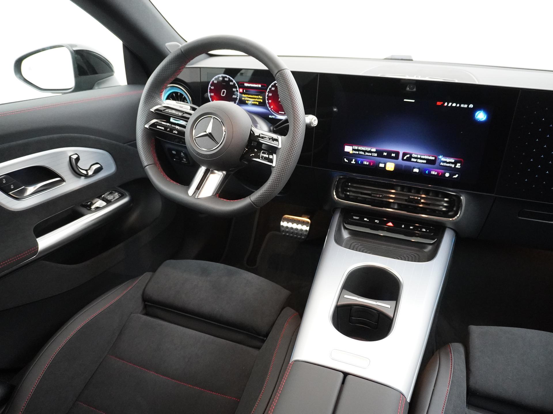 Mercedes-Benz CLA-Klasse 250+ Launch Edition 85 kWh Accu 26