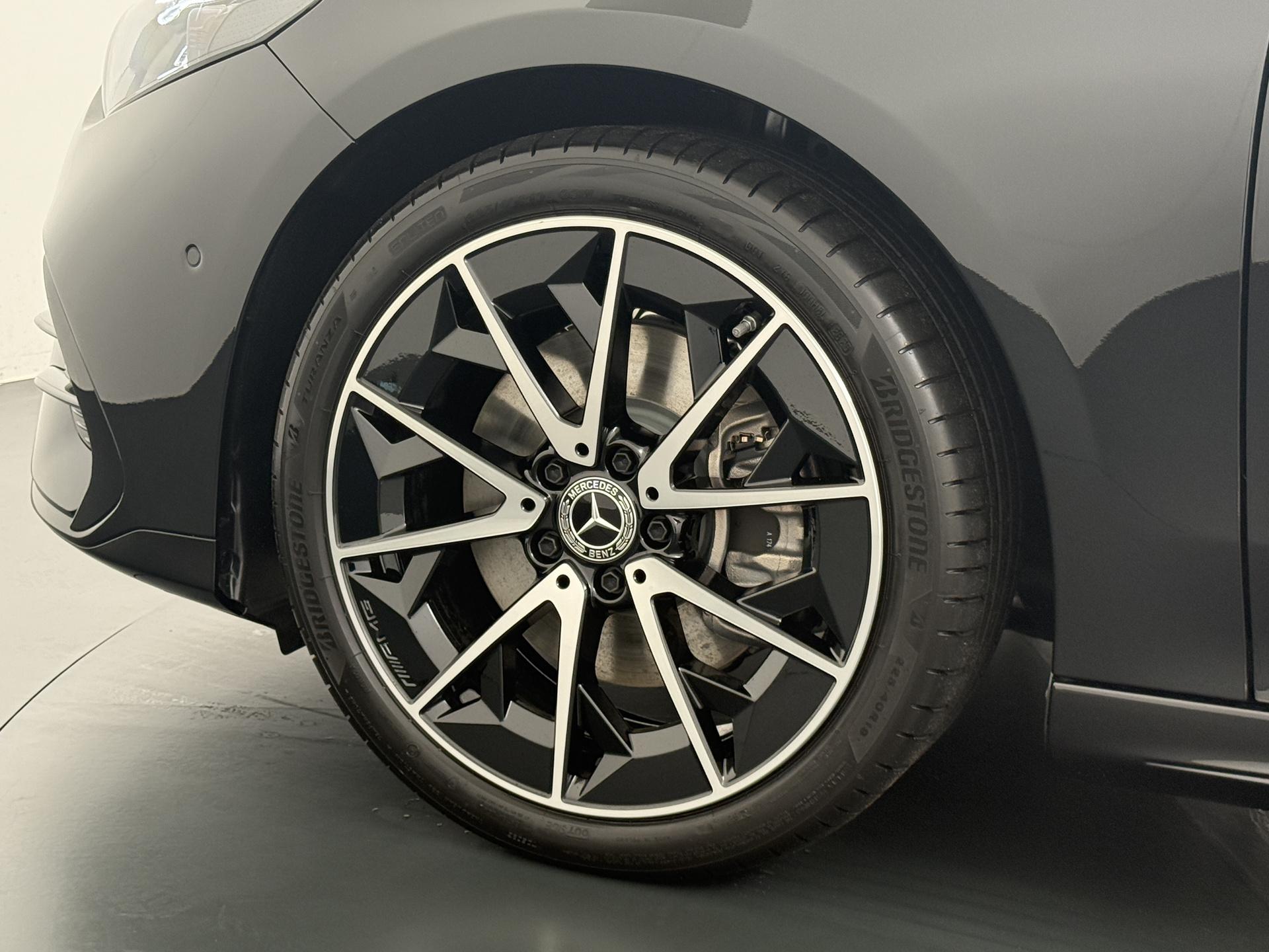 Mercedes-Benz CLA-Klasse 250+ Launch Edition 85 kWh Accu 15