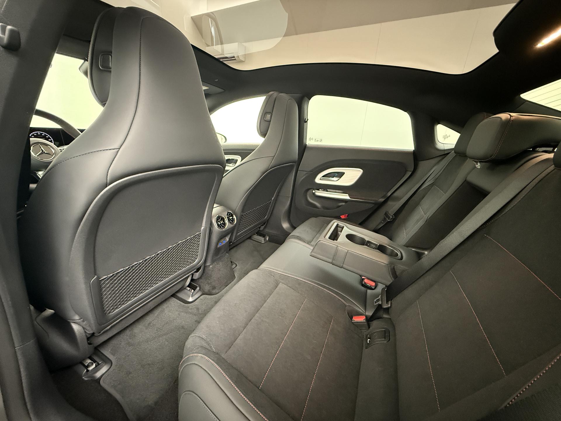 Mercedes-Benz CLA-Klasse 250+ Launch Edition 85 kWh Accu 23