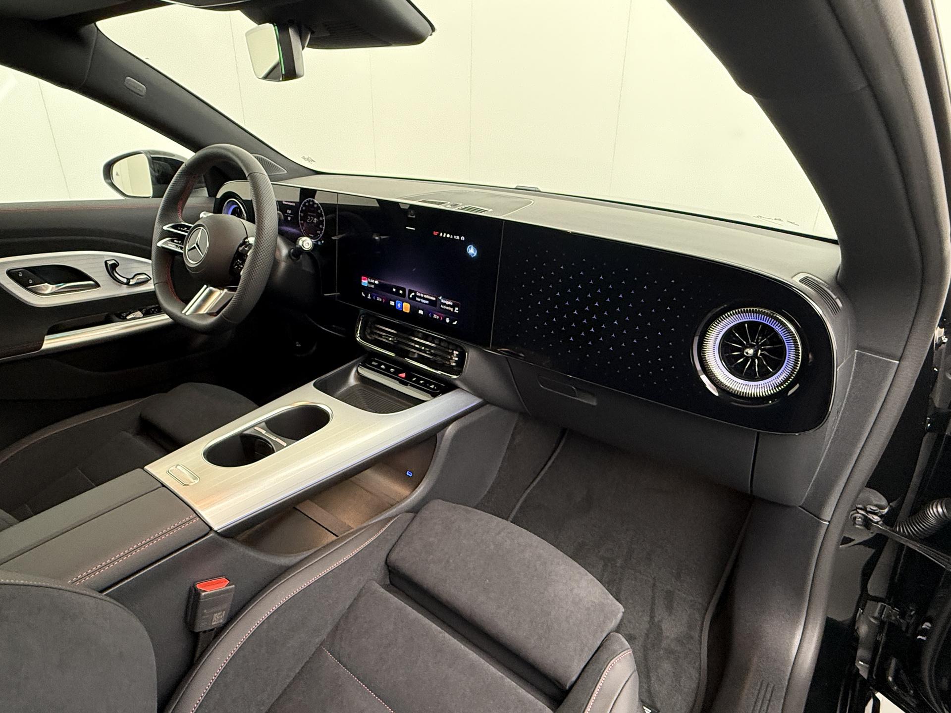 Mercedes-Benz CLA-Klasse 250+ Launch Edition 85 kWh Accu 38