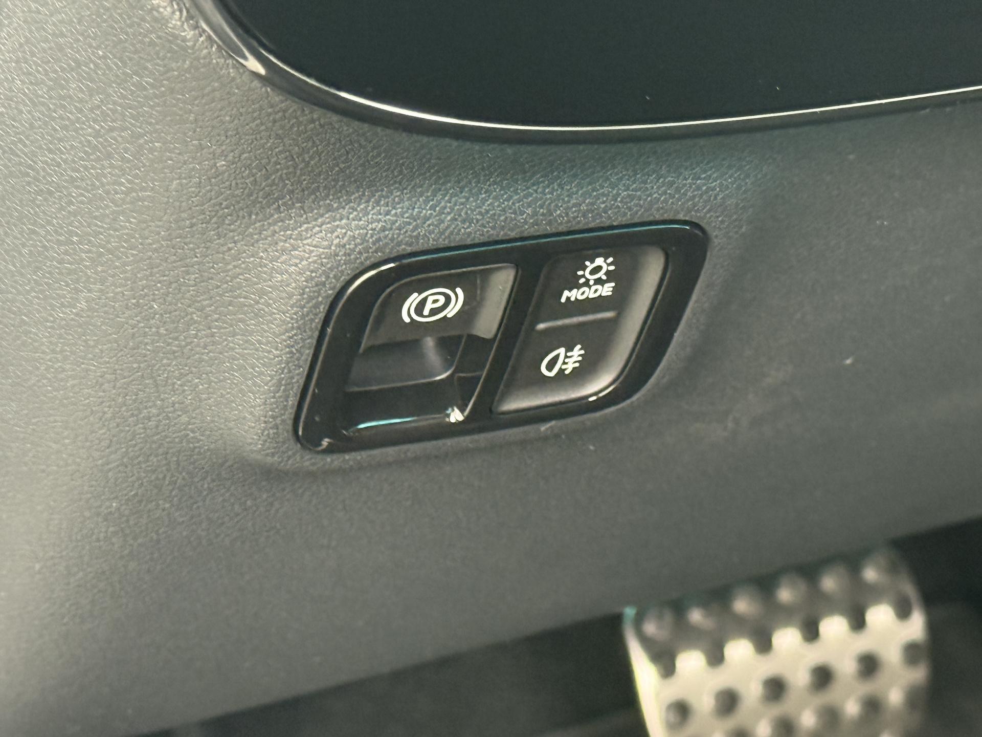 Mercedes-Benz CLA-Klasse 250+ Launch Edition 85 kWh Accu 21