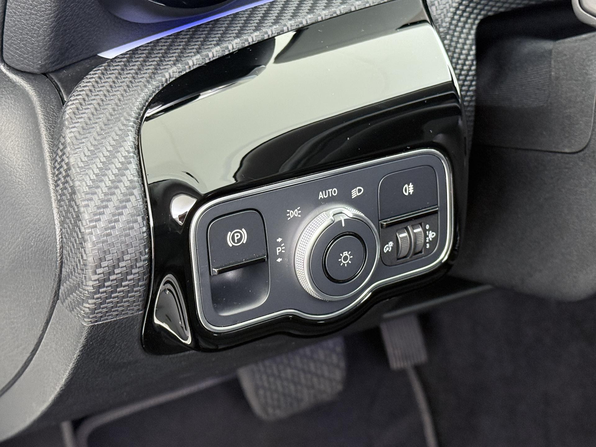 Mercedes-Benz A-Klasse 250 e 13