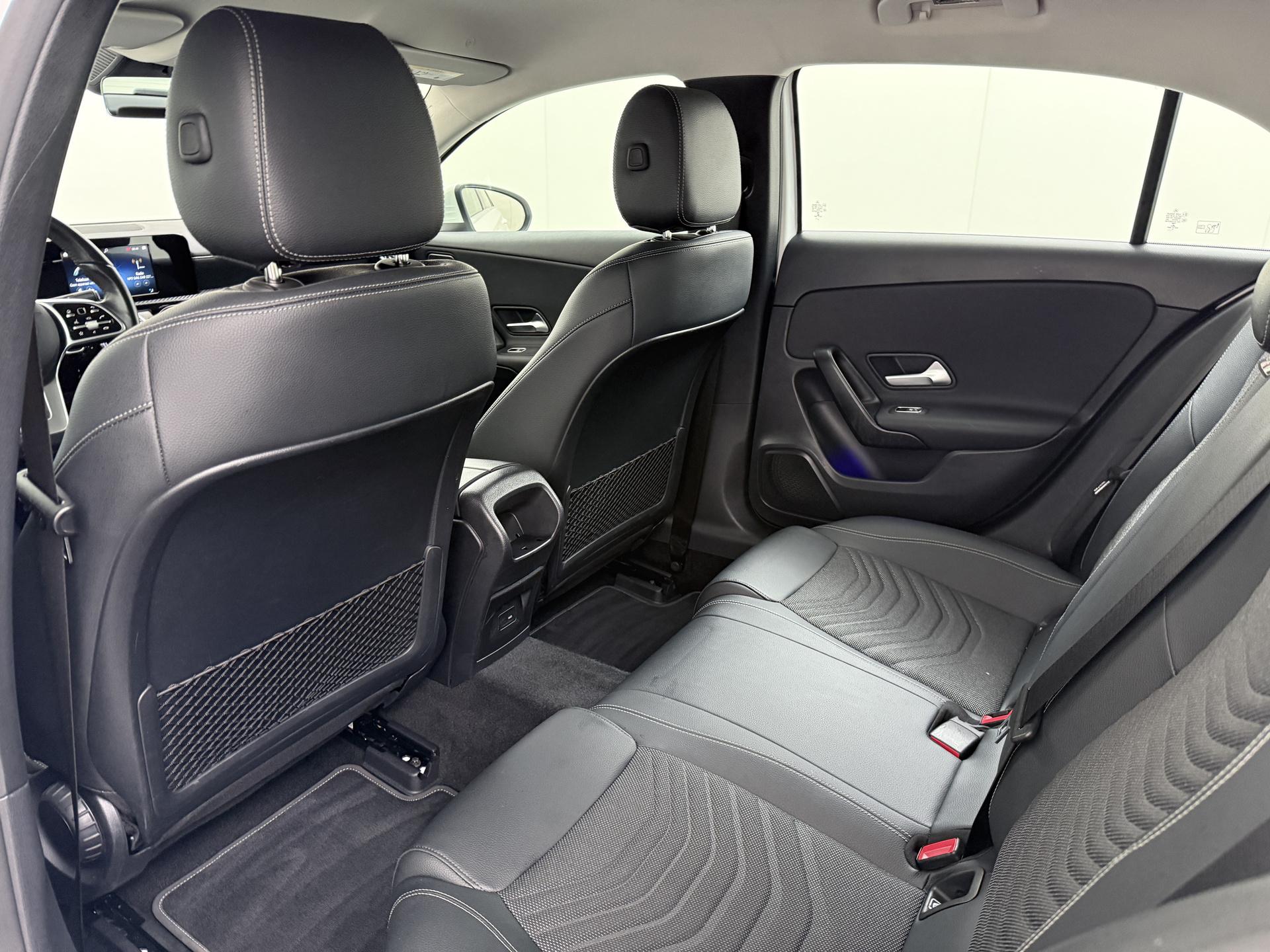 Mercedes-Benz A-Klasse 250 e 15