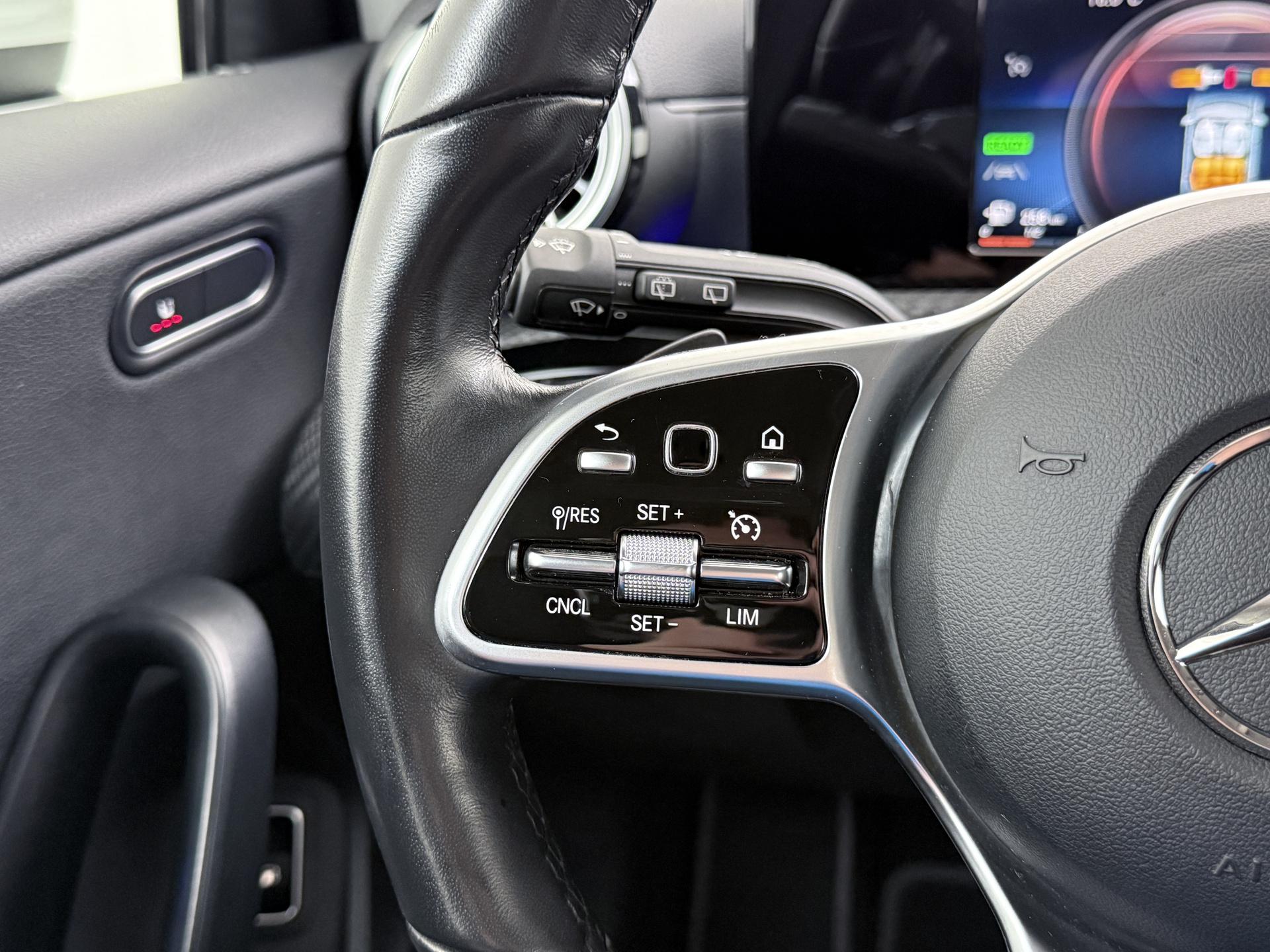 Mercedes-Benz A-Klasse 250 e 22