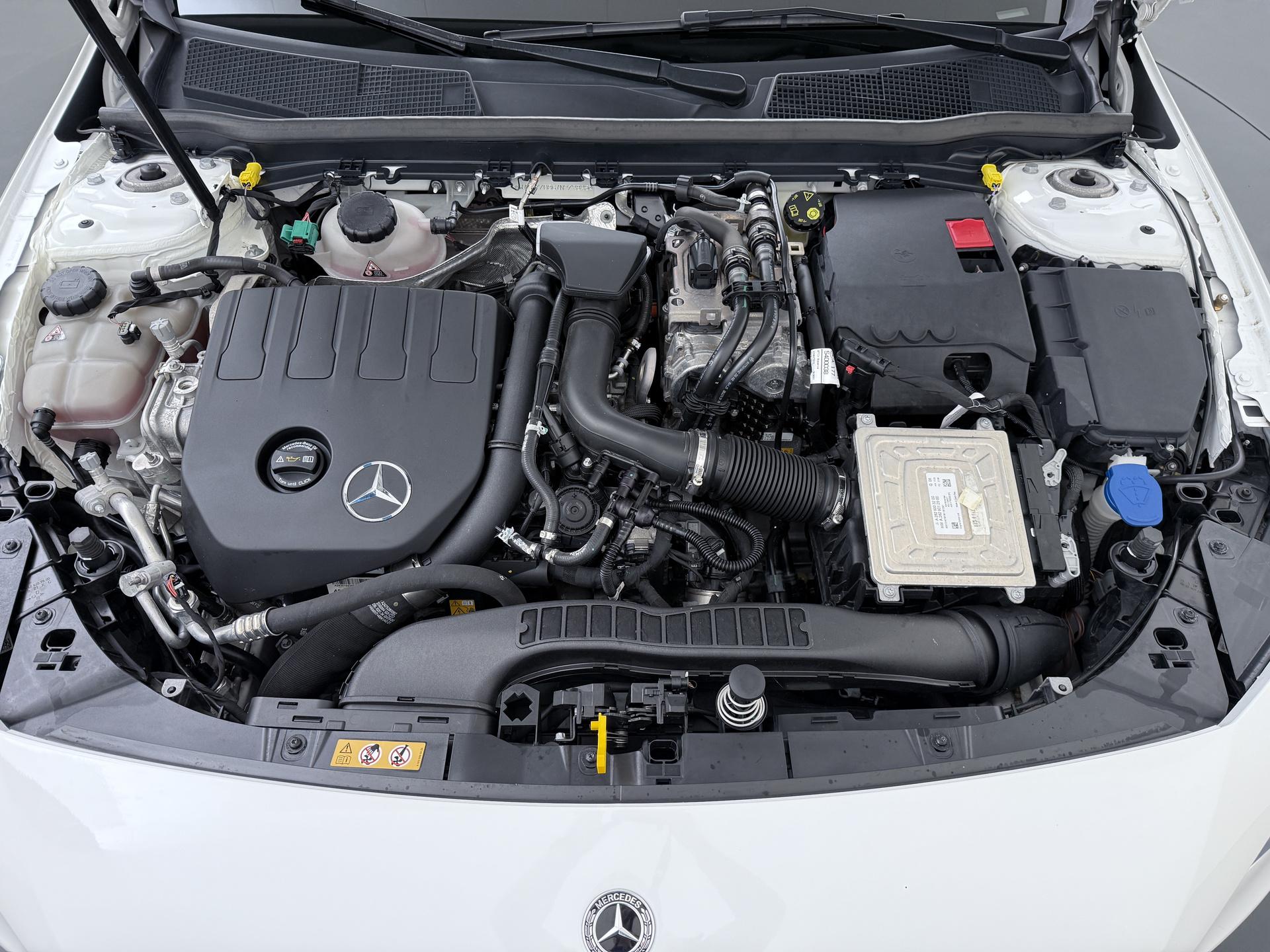 Mercedes-Benz A-Klasse 250 e 9