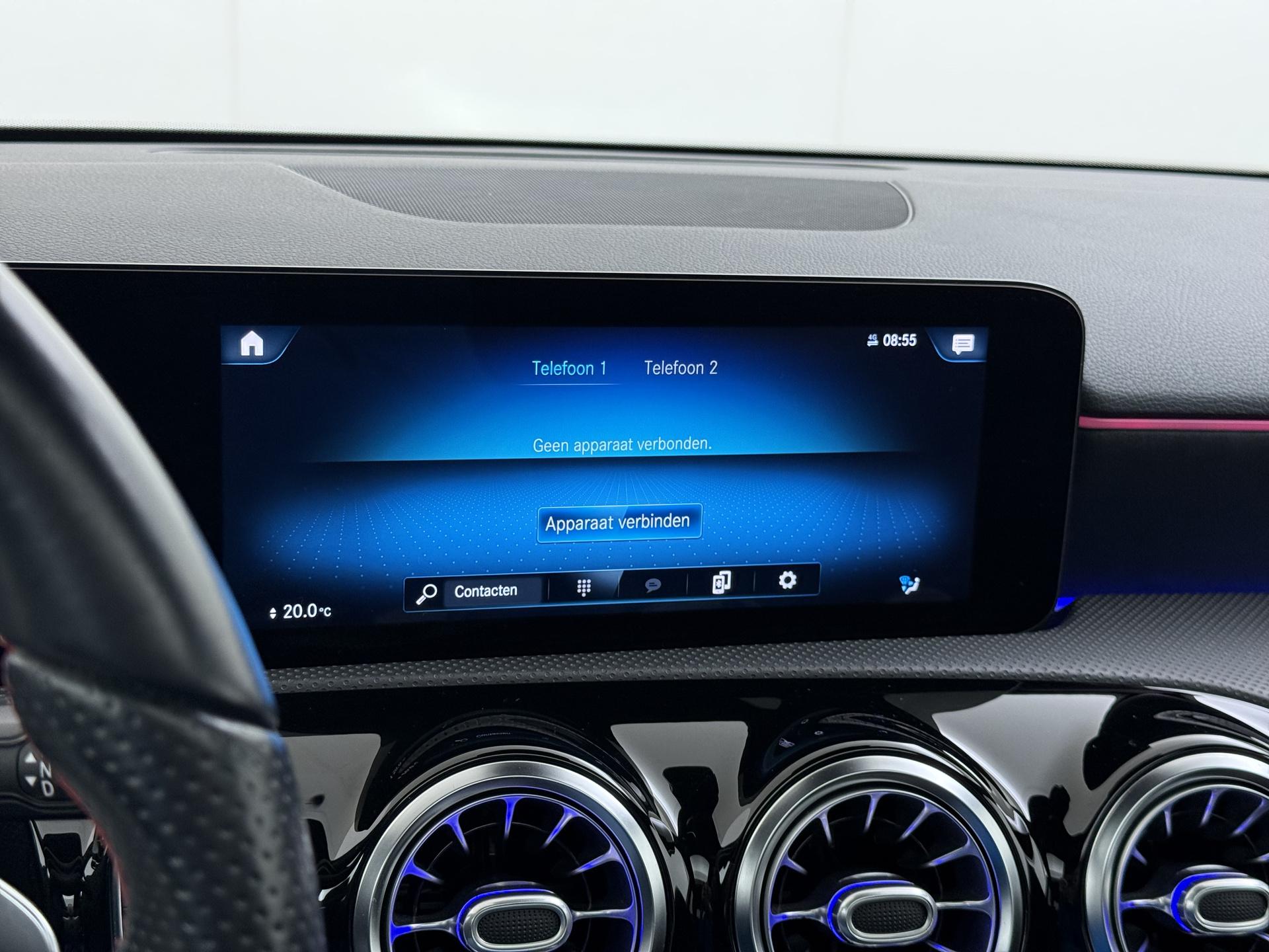 Mercedes-Benz A-klasse 250 e AMG 34