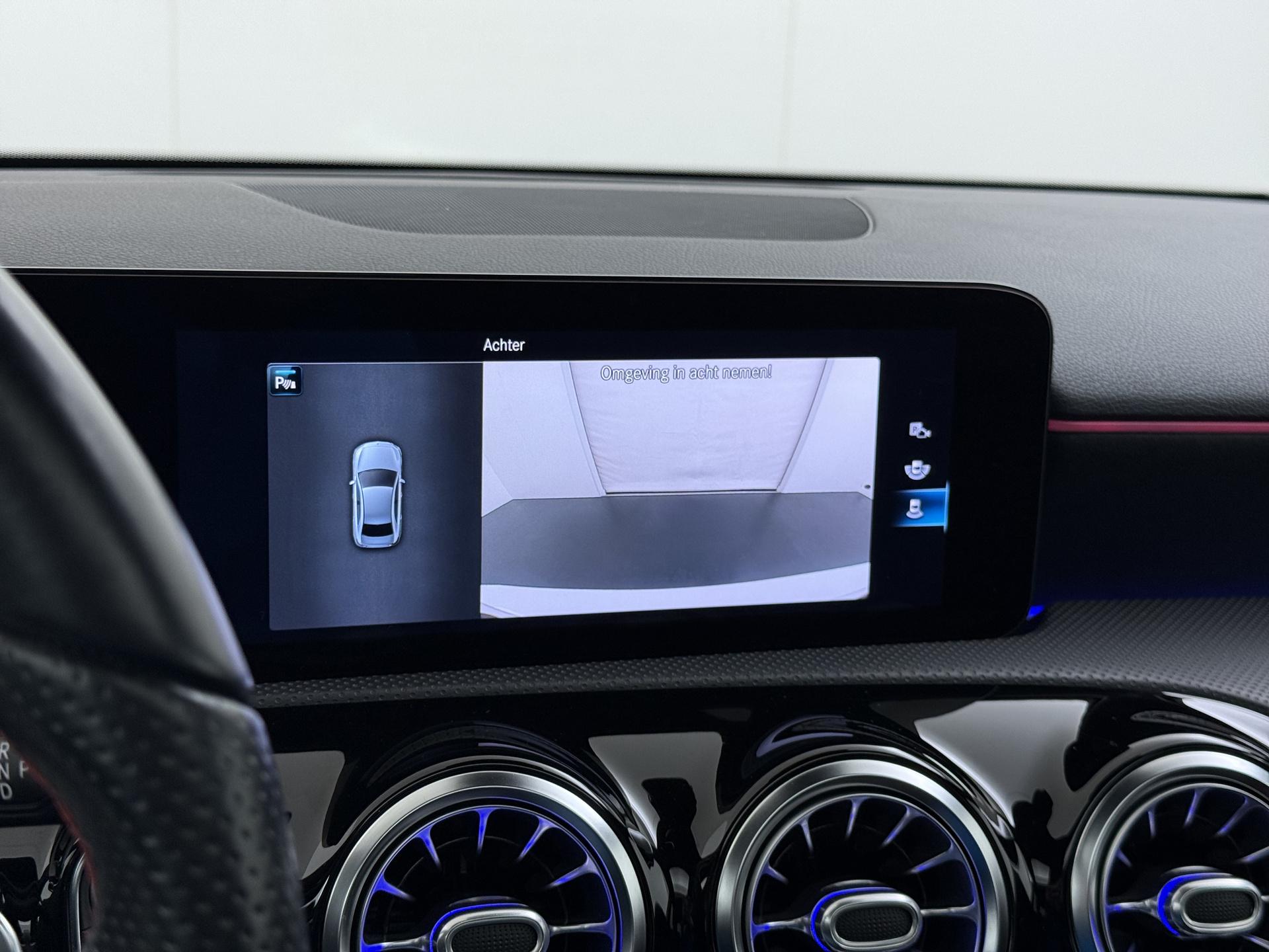 Mercedes-Benz A-klasse 250 e AMG 39