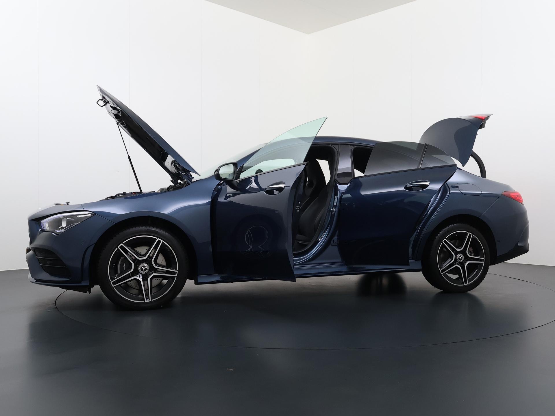 Mercedes-Benz CLA-Klasse 250 e AMG Line 10