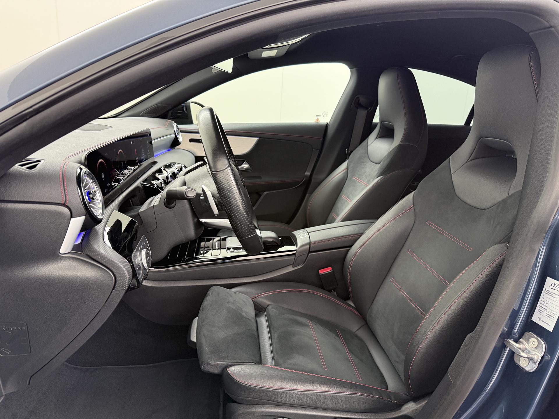 Mercedes-Benz CLA-Klasse 250 e AMG Line 19