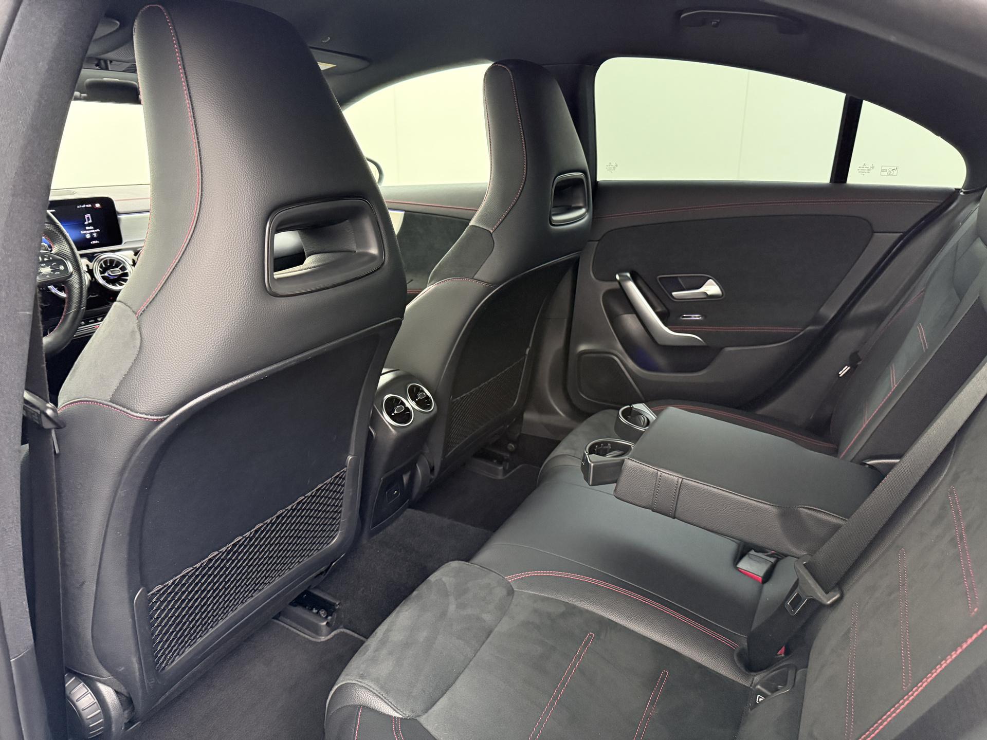 Mercedes-Benz CLA-Klasse 250 e AMG Line 20