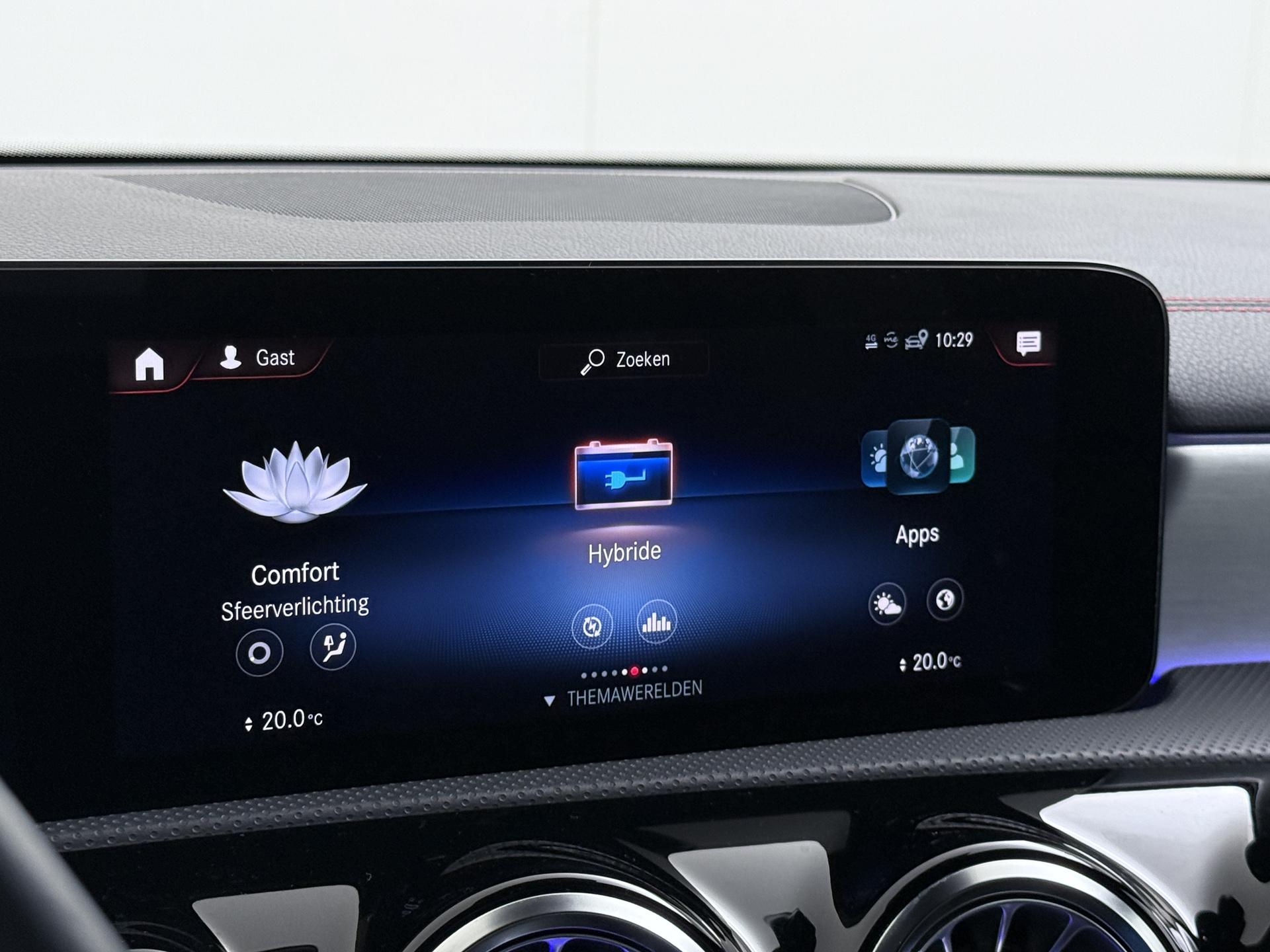 Mercedes-Benz CLA-Klasse 250 e AMG Line 33