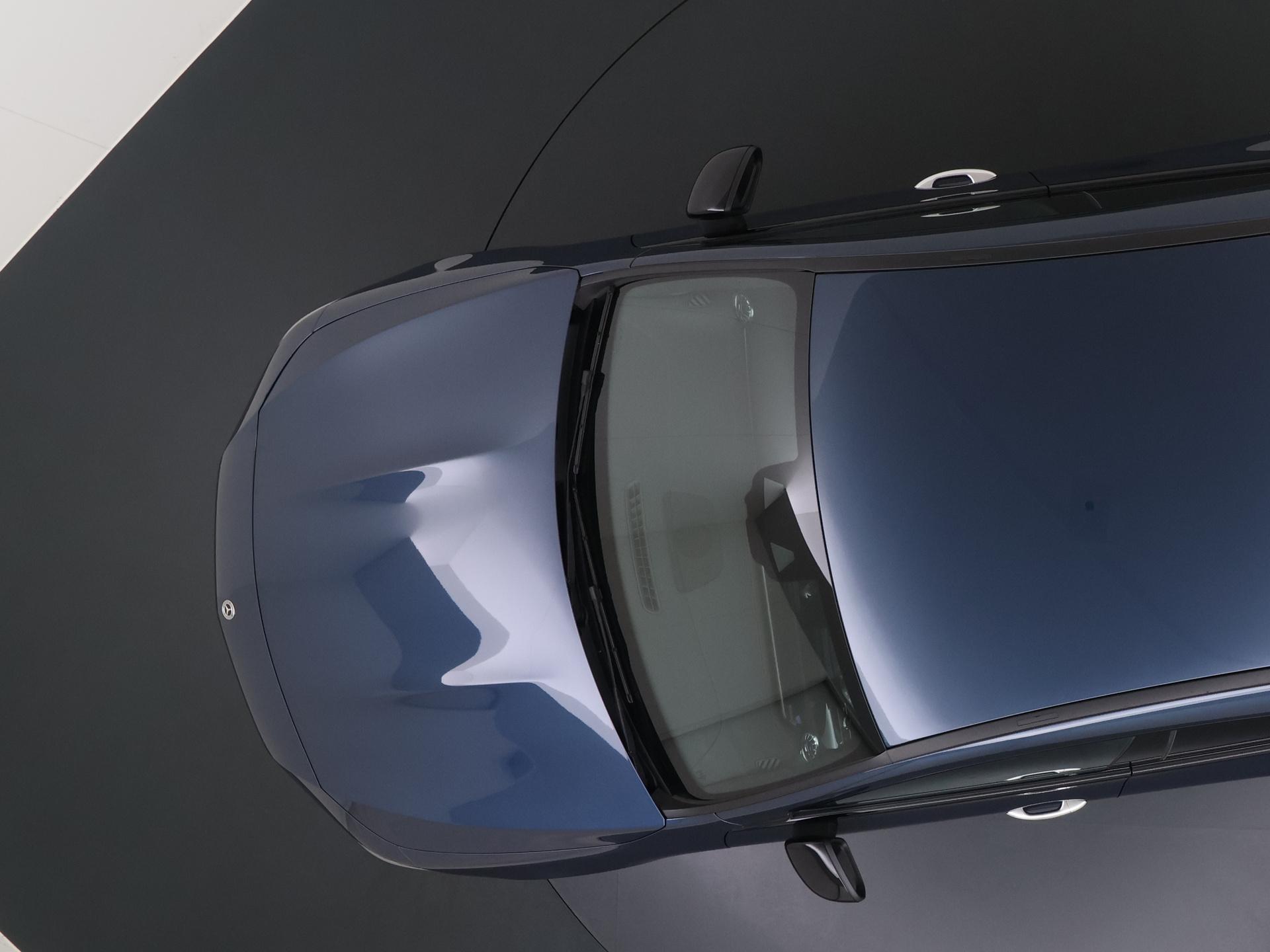 Mercedes-Benz CLA-Klasse 250 e AMG Line 8