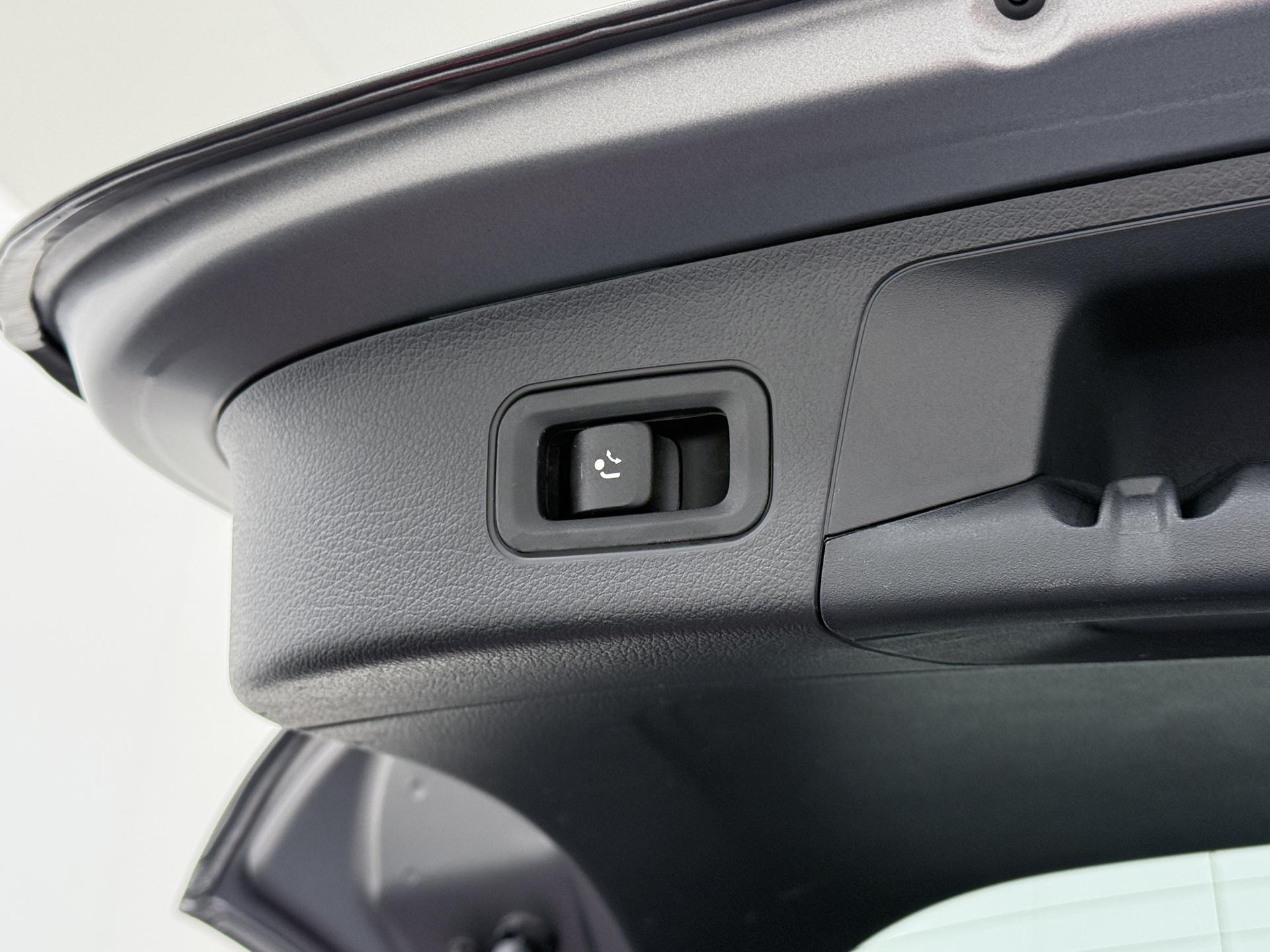 Mercedes-Benz EQA 250 AMG Line 67 kWh 17