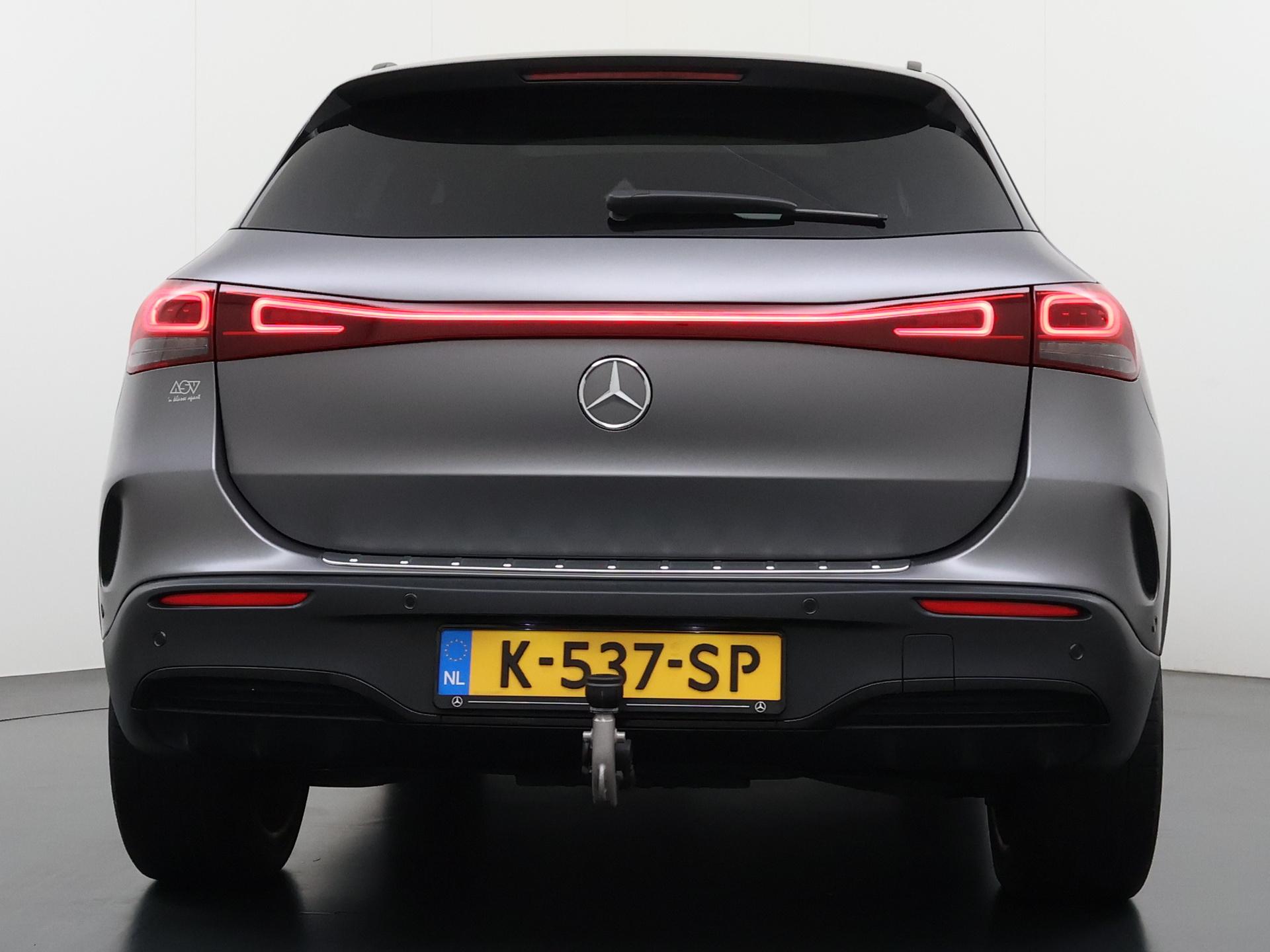 Mercedes-Benz EQA 250 AMG Line 67 kWh 5