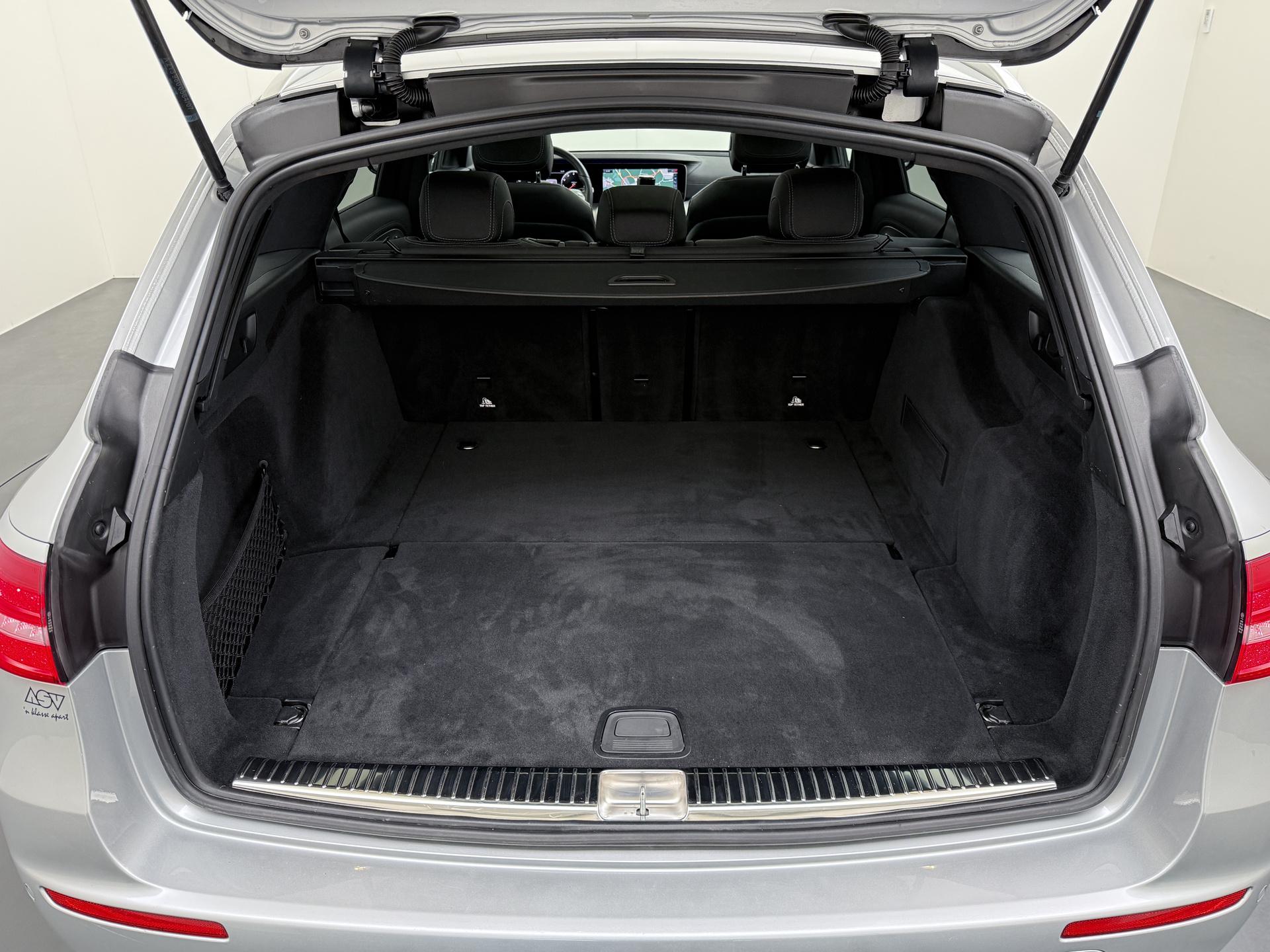 Mercedes-Benz E-Klasse Estate 200 Business Solution AMG 17