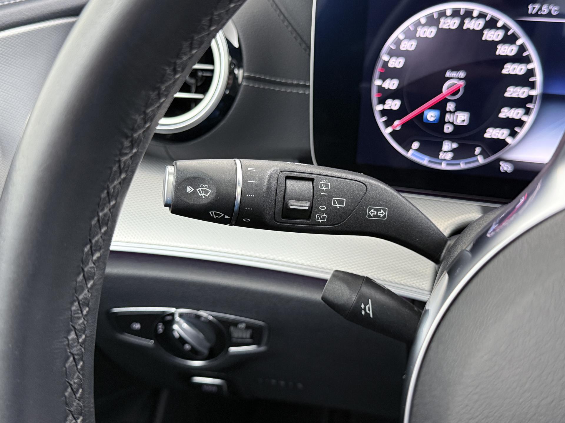 Mercedes-Benz E-Klasse Estate 200 Business Solution AMG 30