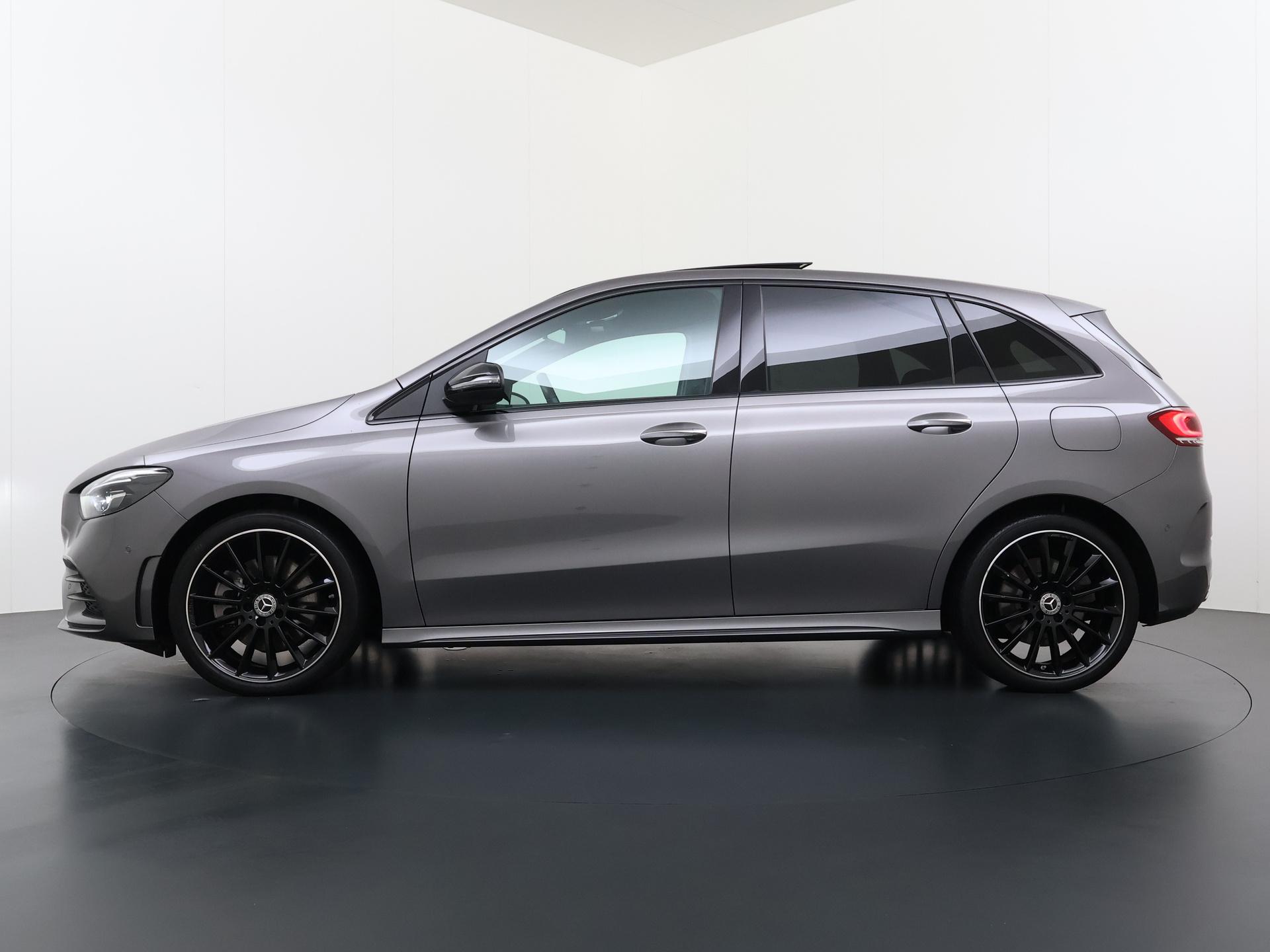 Mercedes-Benz B-Klasse 250 e AMG Line 1