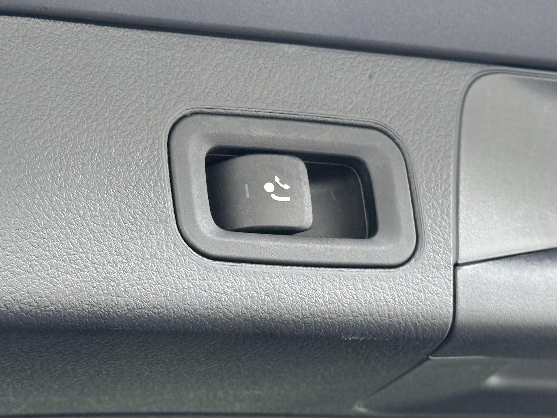 Mercedes-Benz B-Klasse 250 e AMG Line 15