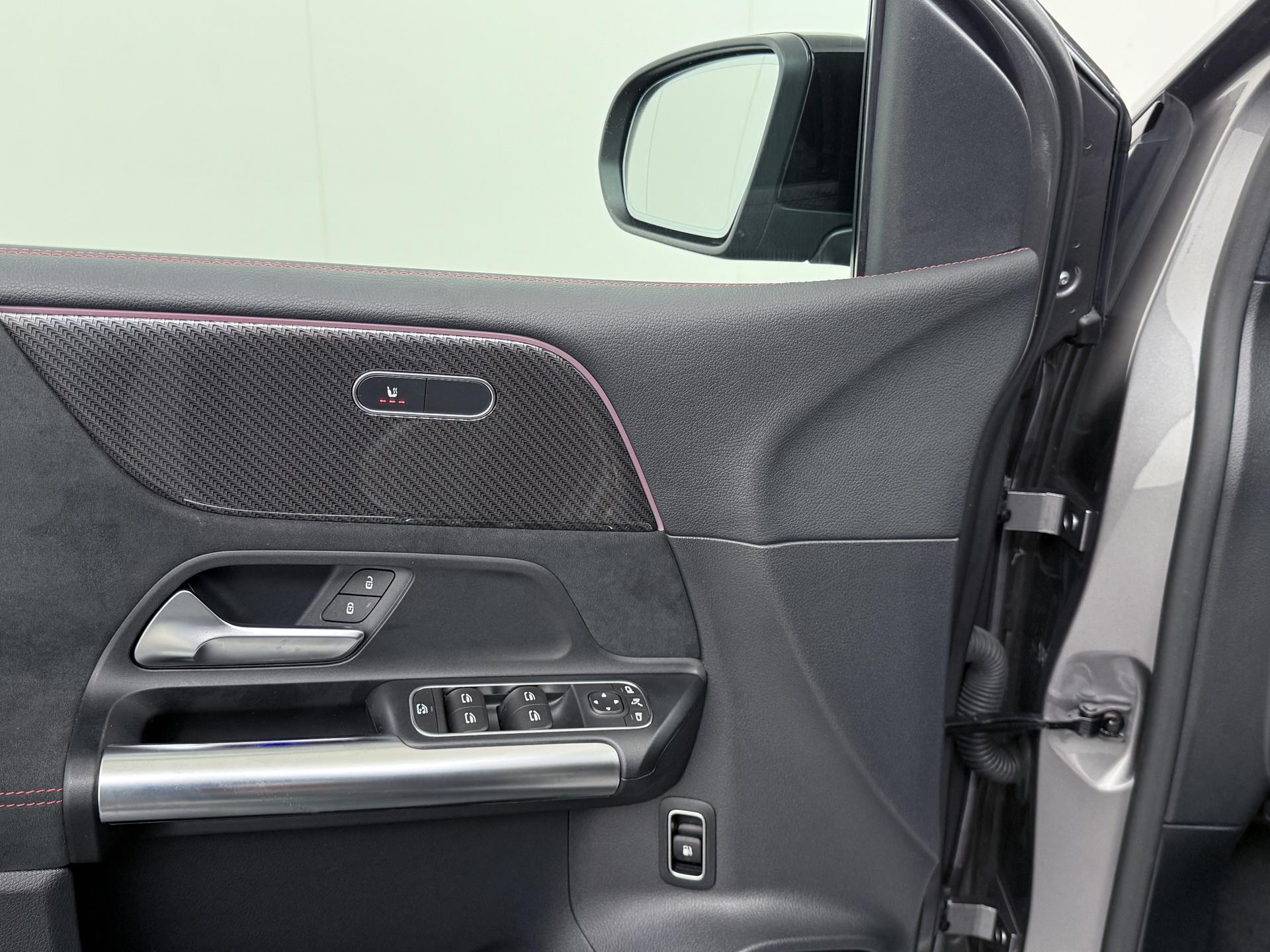 Mercedes-Benz B-Klasse 250 e AMG Line 19