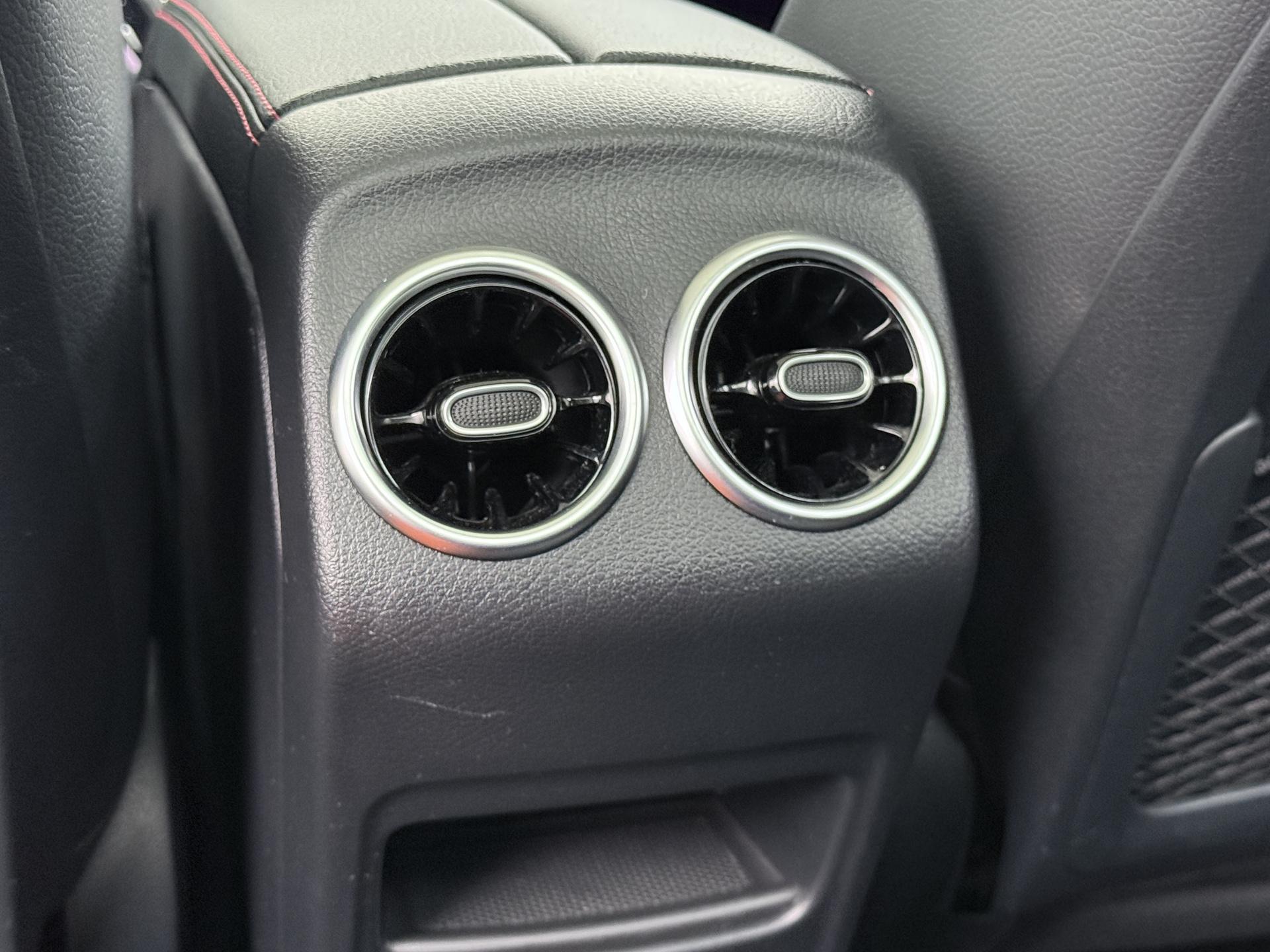 Mercedes-Benz B-Klasse 250 e AMG Line 27