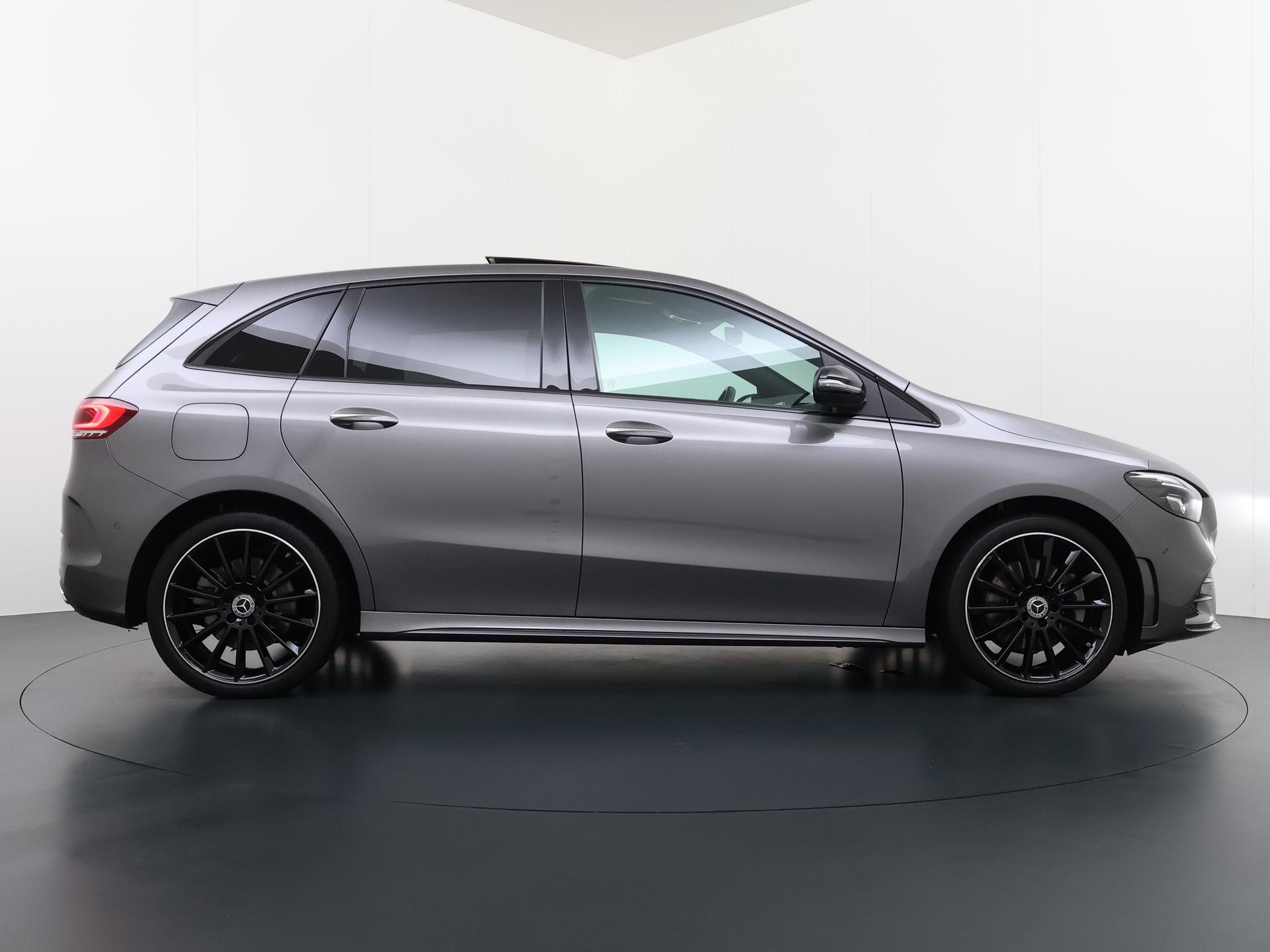 Mercedes-Benz B-Klasse 250 e AMG Line 5