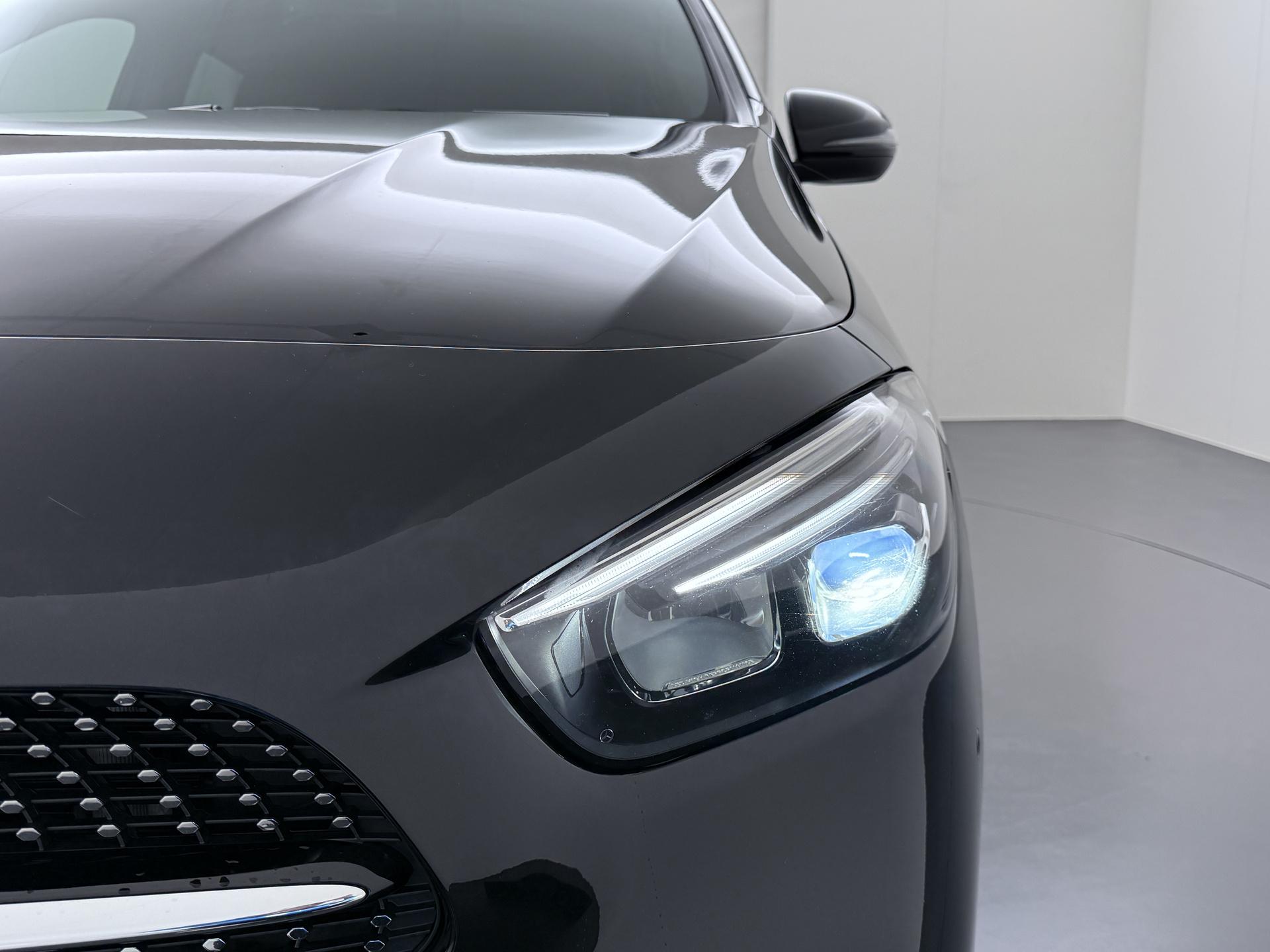 Mercedes-Benz B-Klasse 180 AMG Business Solution 19