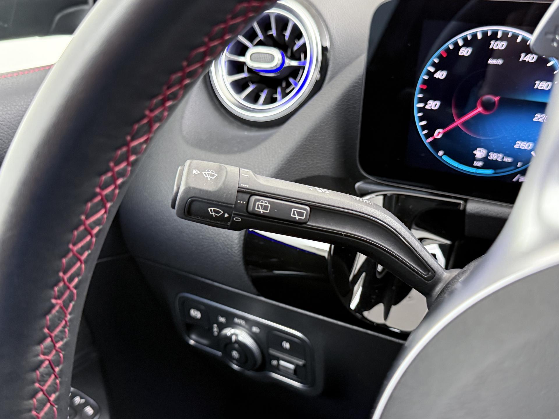 Mercedes-Benz B-Klasse 180 AMG Business Solution 29