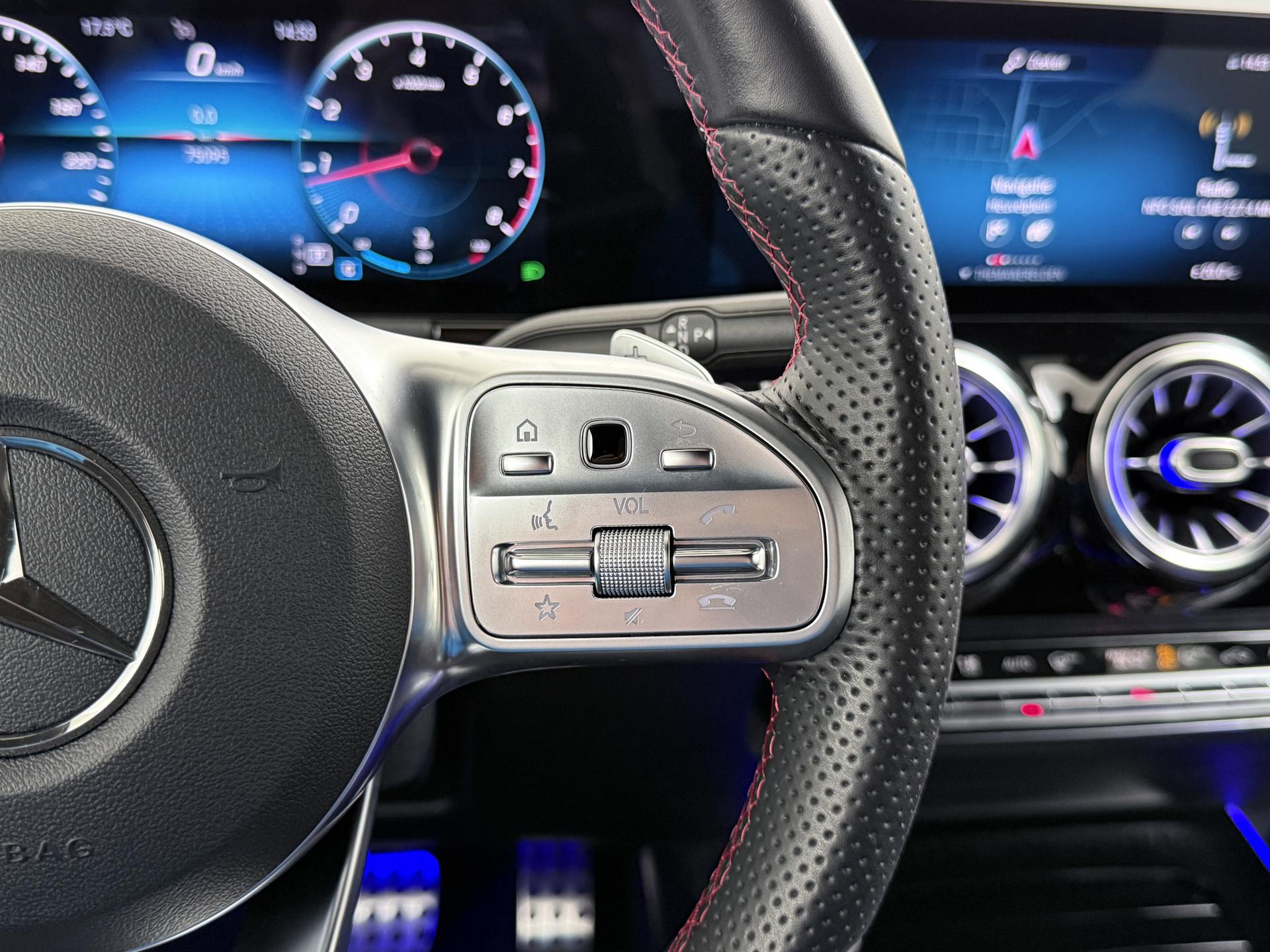 Mercedes-Benz B-Klasse 180 AMG Business Solution 32