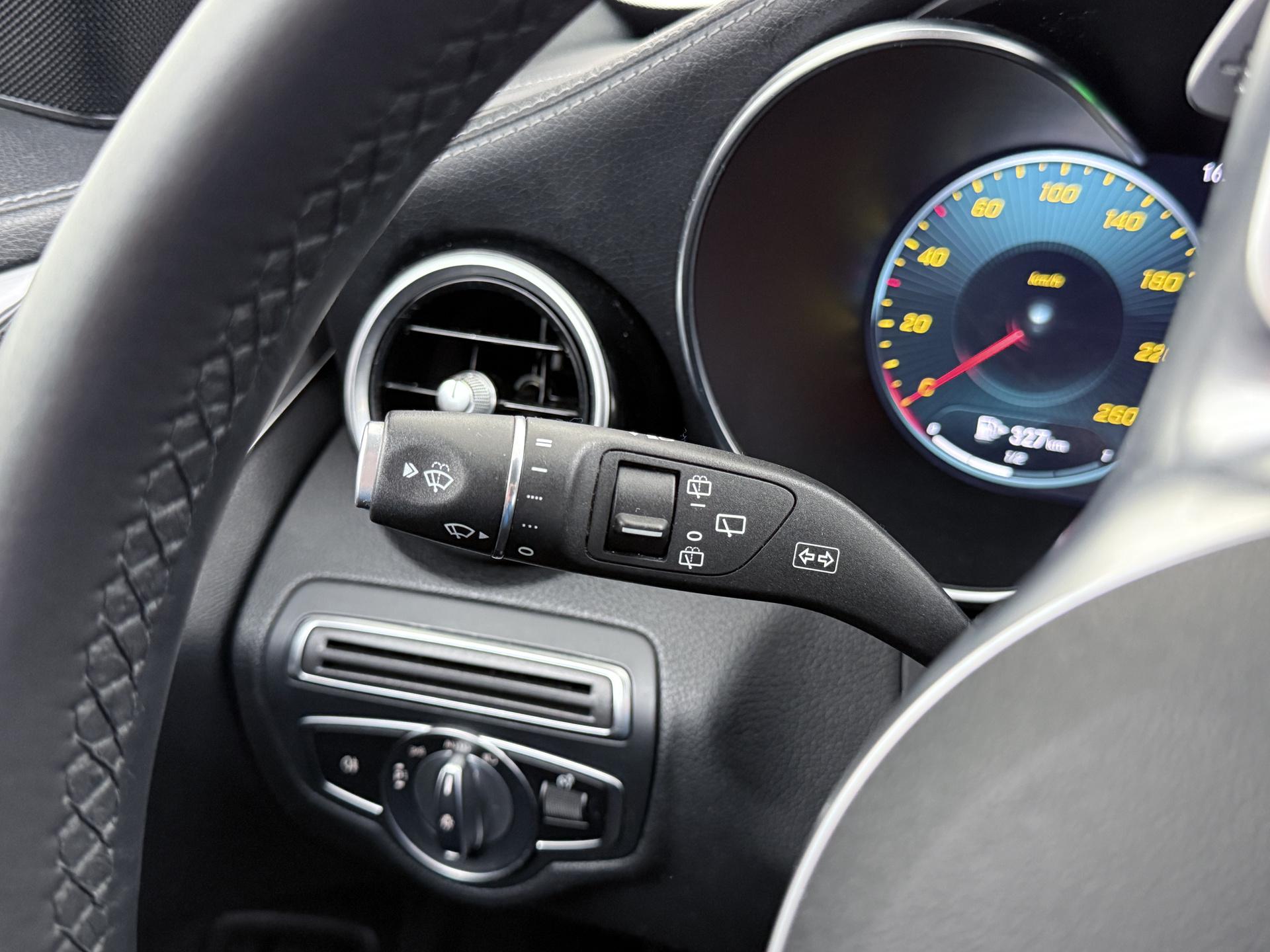 Mercedes-Benz C-Klasse Estate 300 e Business Solution AMG 22