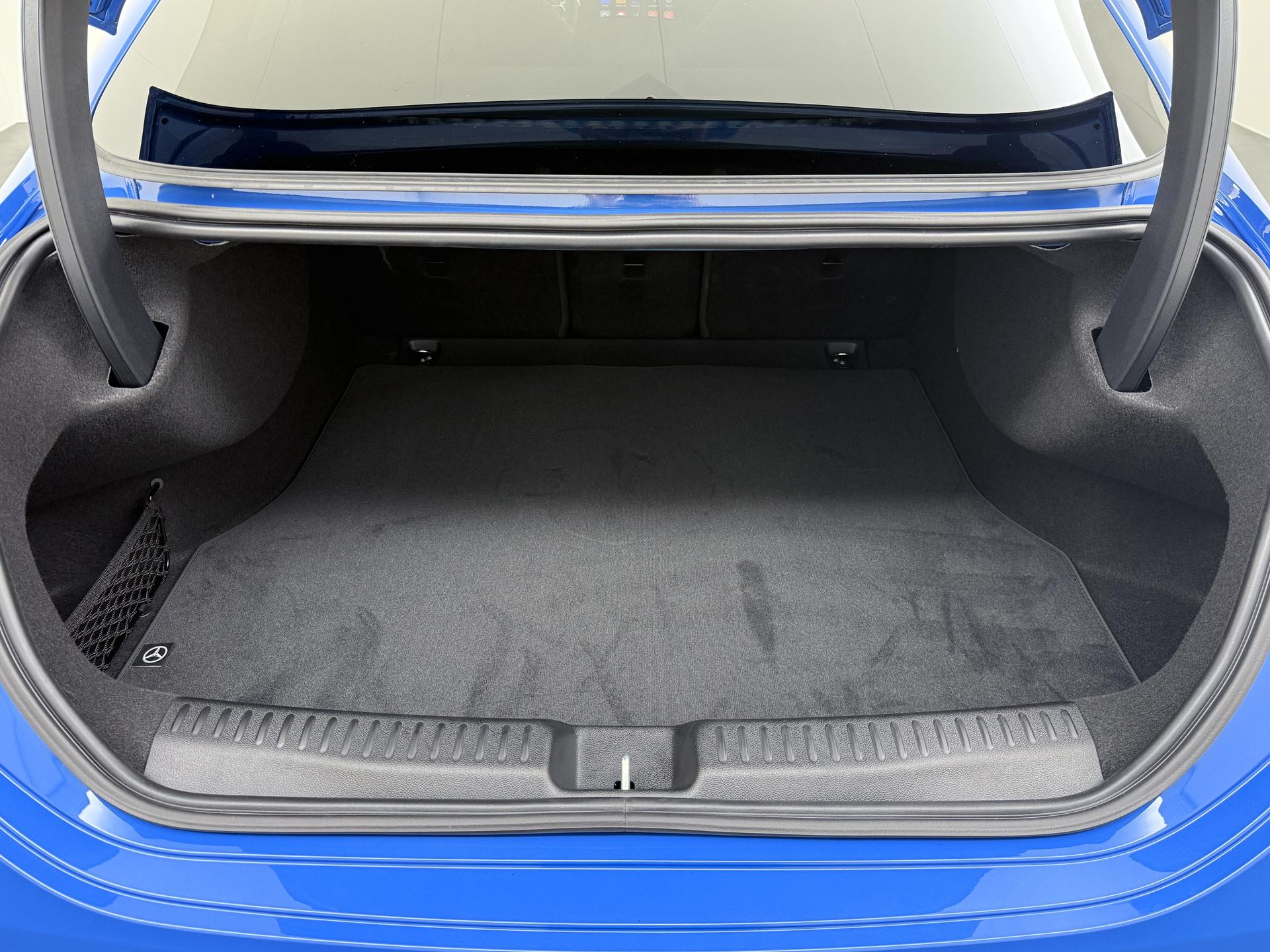 Mercedes-Benz CLA-Klasse 250+ Launch Edition 85 kWh Accu 13