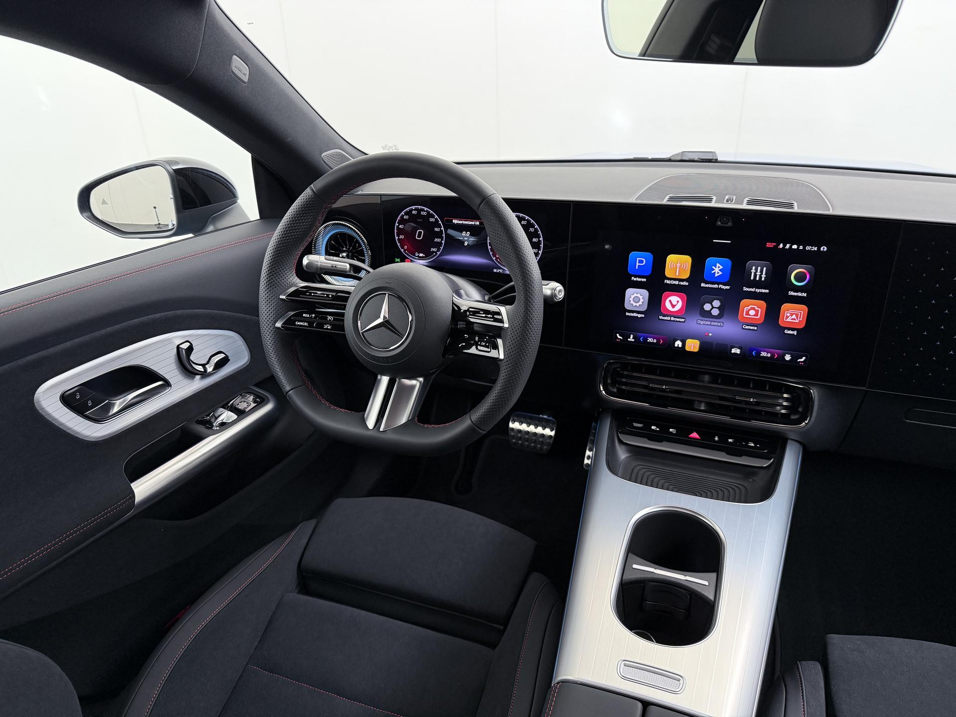 Mercedes-Benz CLA-Klasse 250+ Launch Edition 85 kWh Accu 27