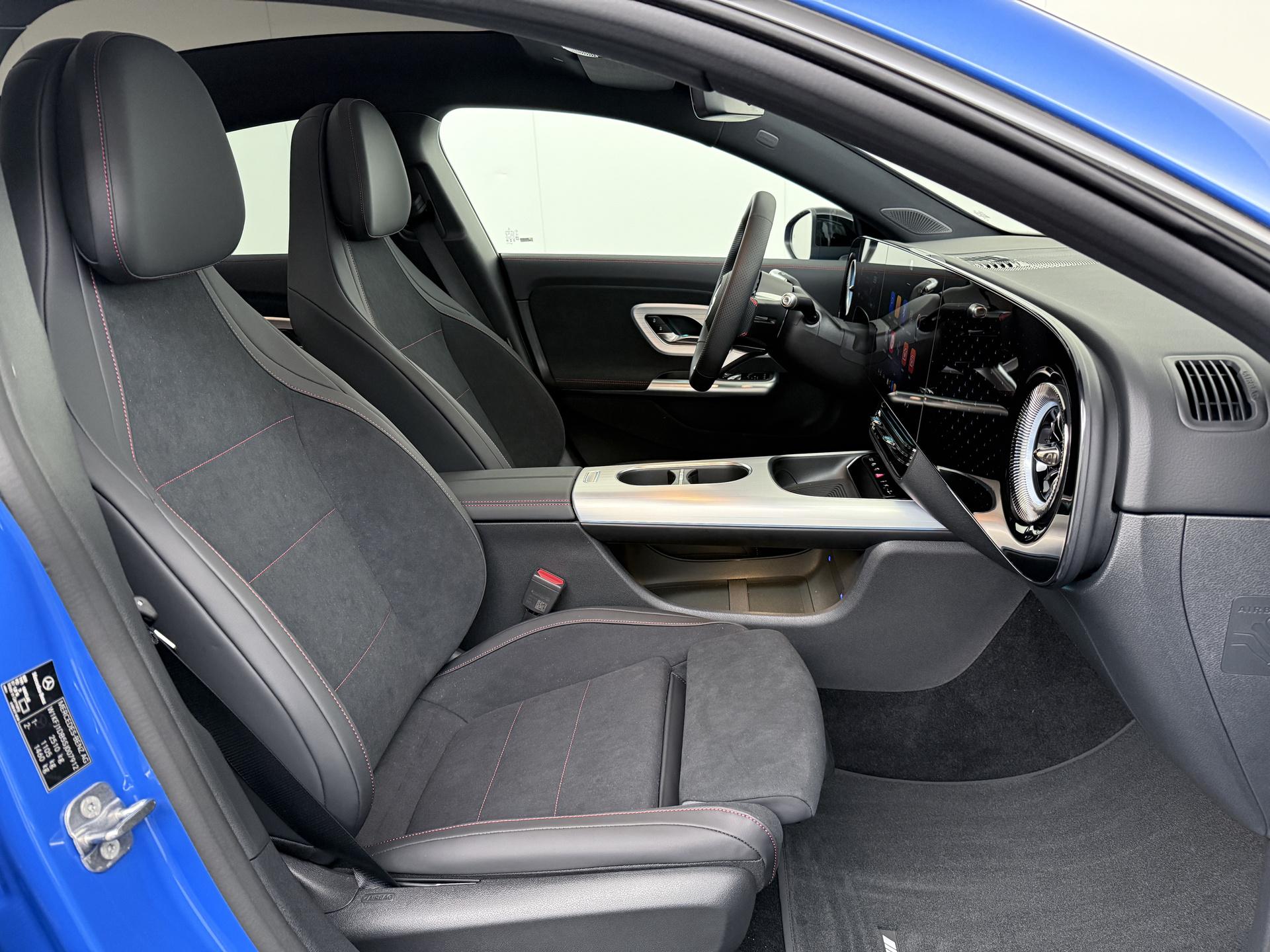 Mercedes-Benz CLA-Klasse 250+ Launch Edition 85 kWh Accu 44