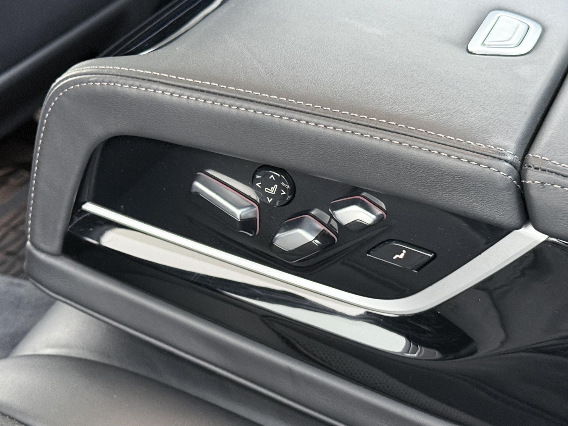 BMW 7 Serie 745e High Executive 12